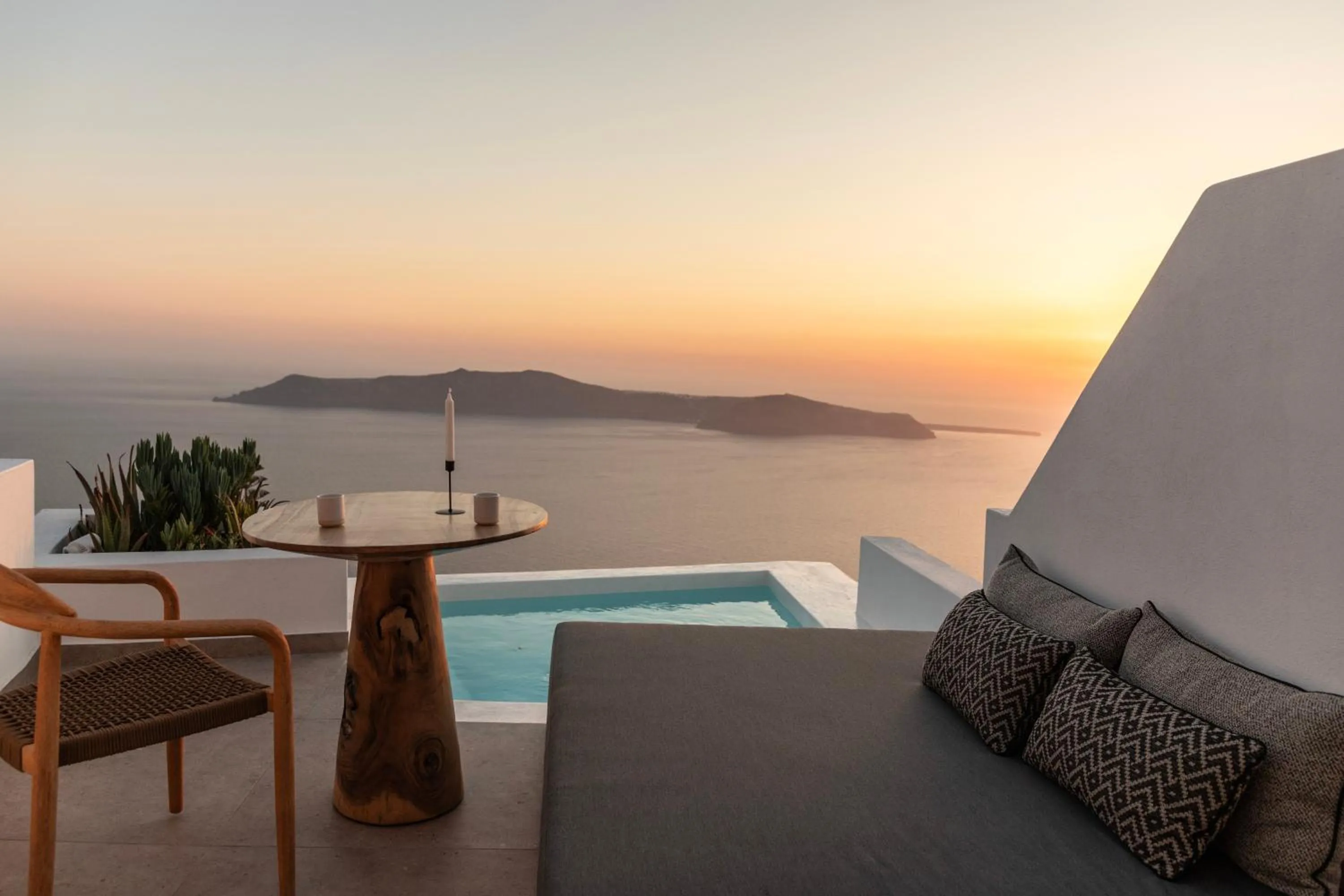 Sunset in LUKAS Aethereal Living