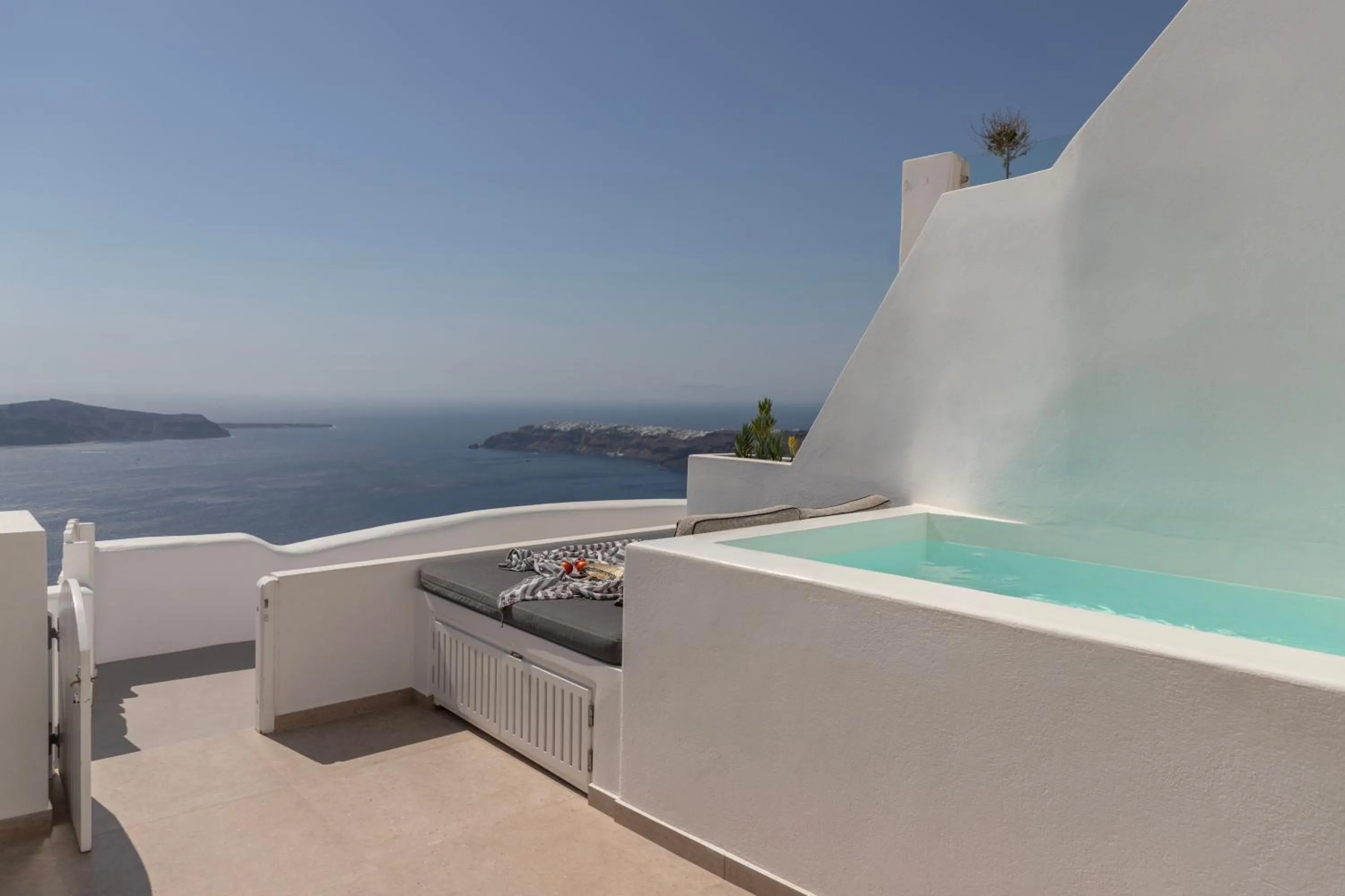 Hot Tub in LUKAS Aethereal Living