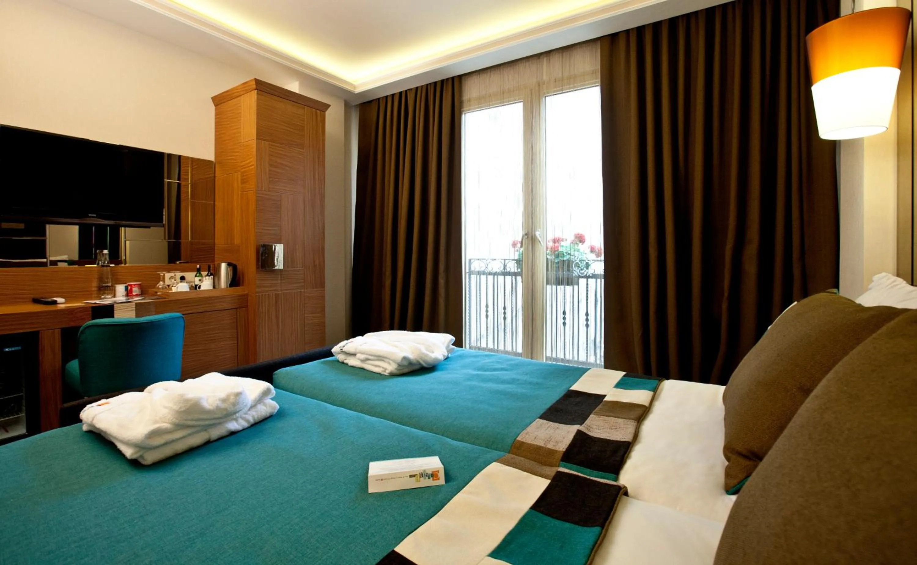 Bed in Collage Taksim Hotel