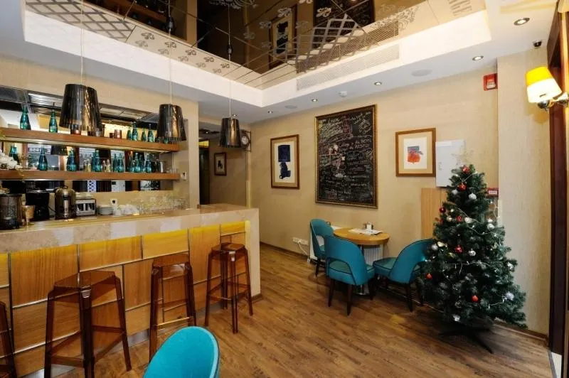 Restaurant/places to eat in Collage Taksim Hotel