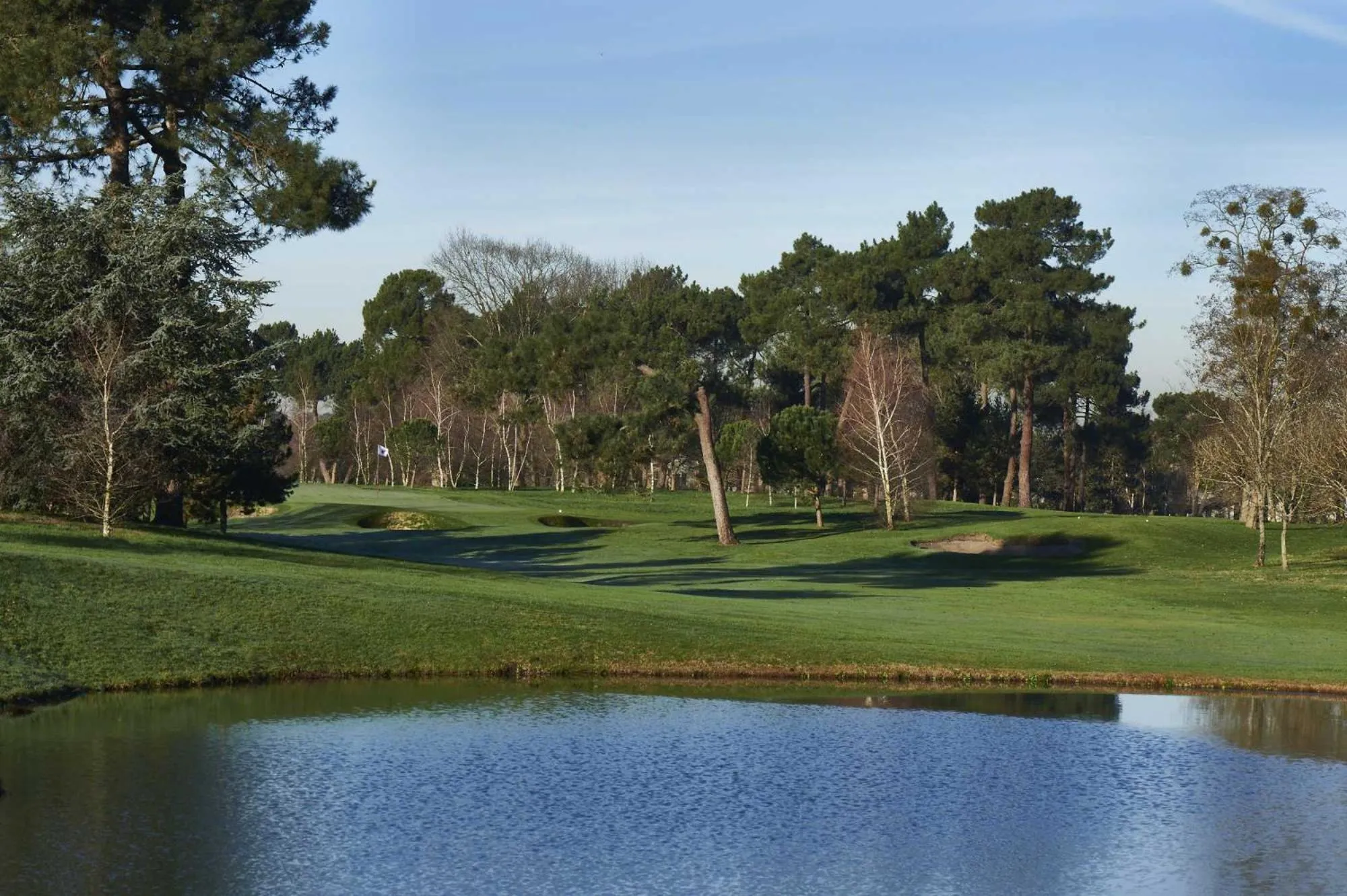 Golfcourse in Chambres Élégance - Parc Bordelais