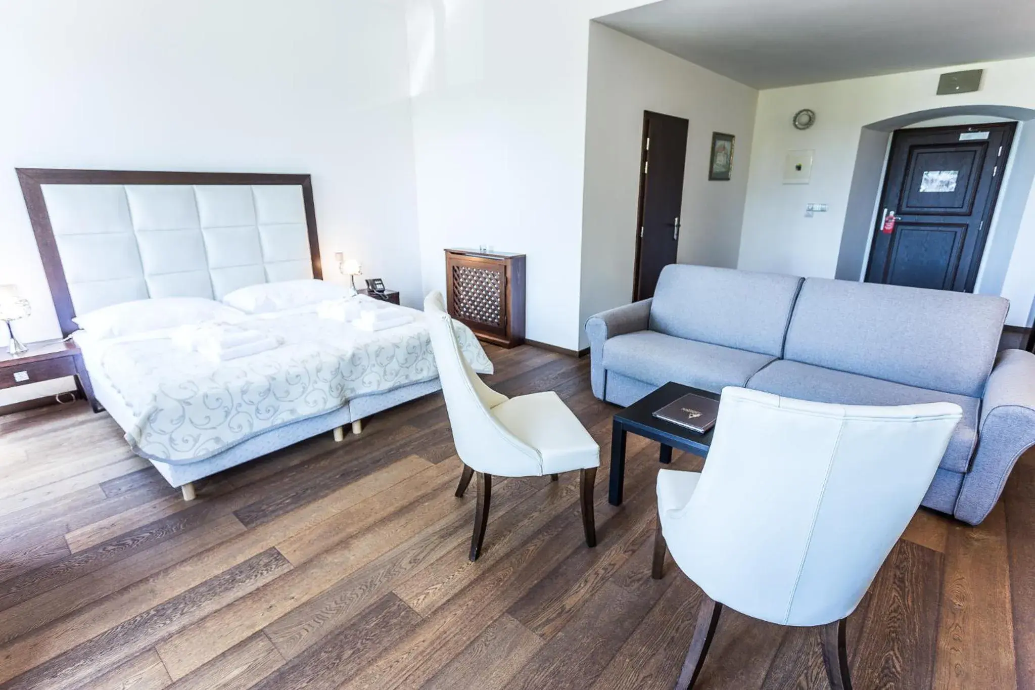 Superior King or Twin Room - single occupancy in Chateau Appony Superior King or Twin Room - single occupancy in Chateau Appony