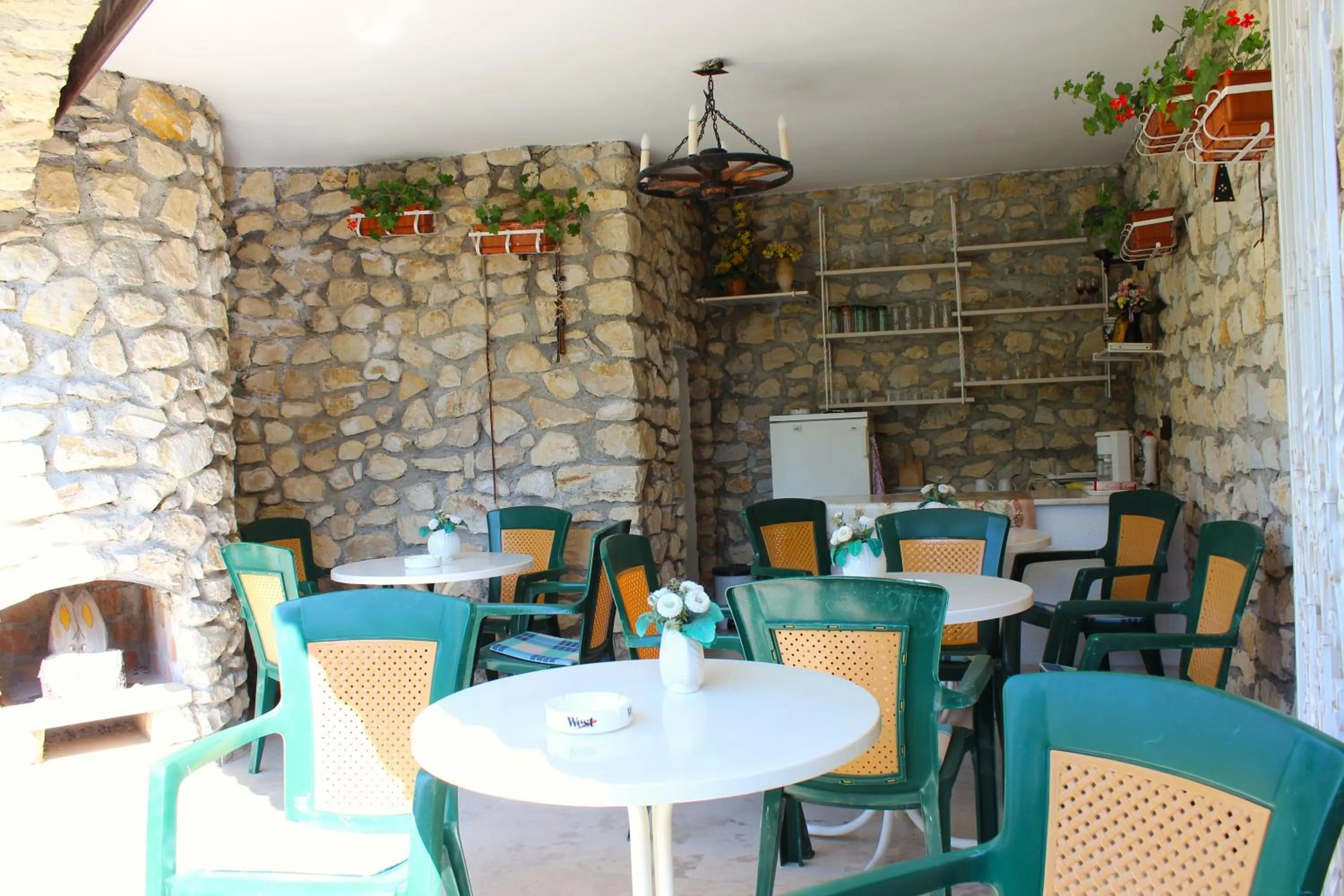 Restaurant/places to eat in Steinhaus Bed & Breakfast