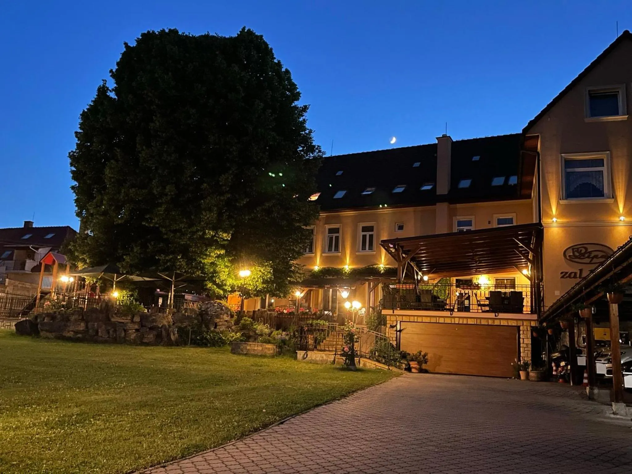 Property building in Hotel Lipa