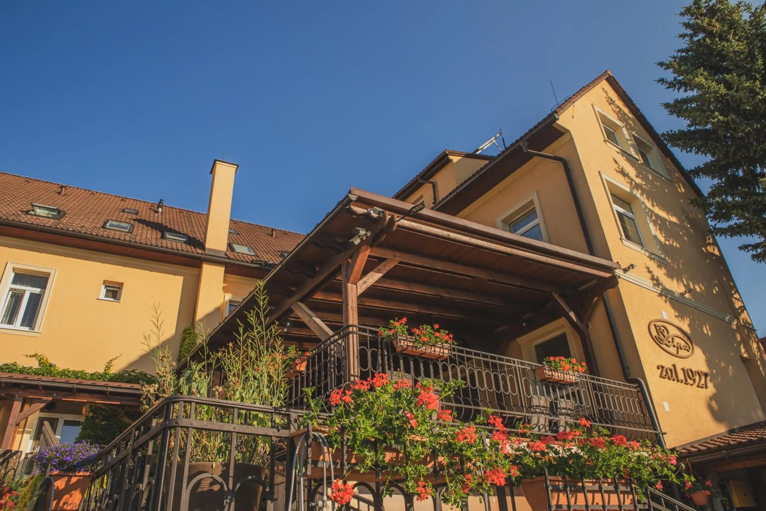 Property building in Hotel Lipa