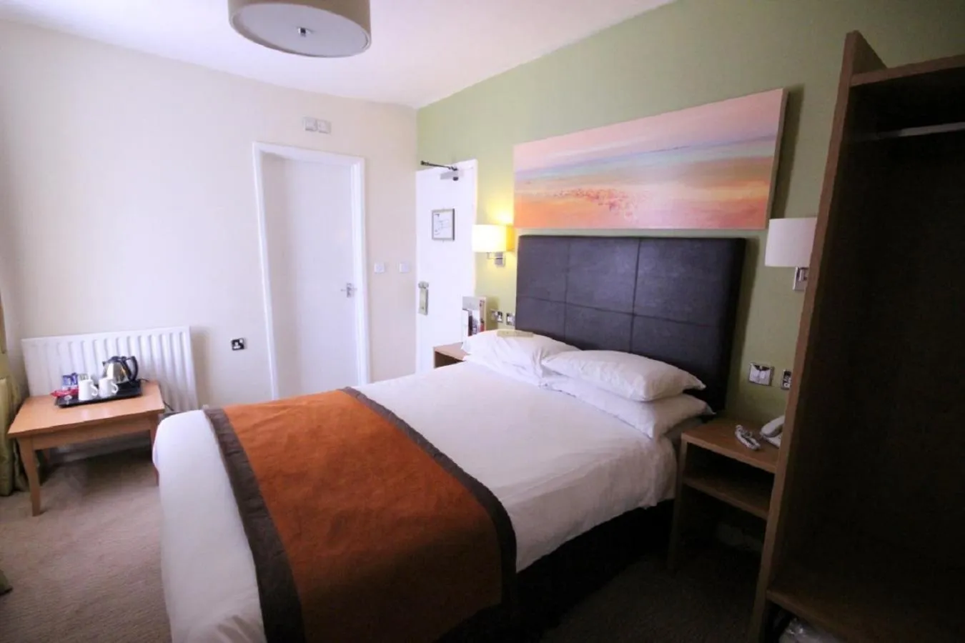 Bedroom, Bed in The Wellington