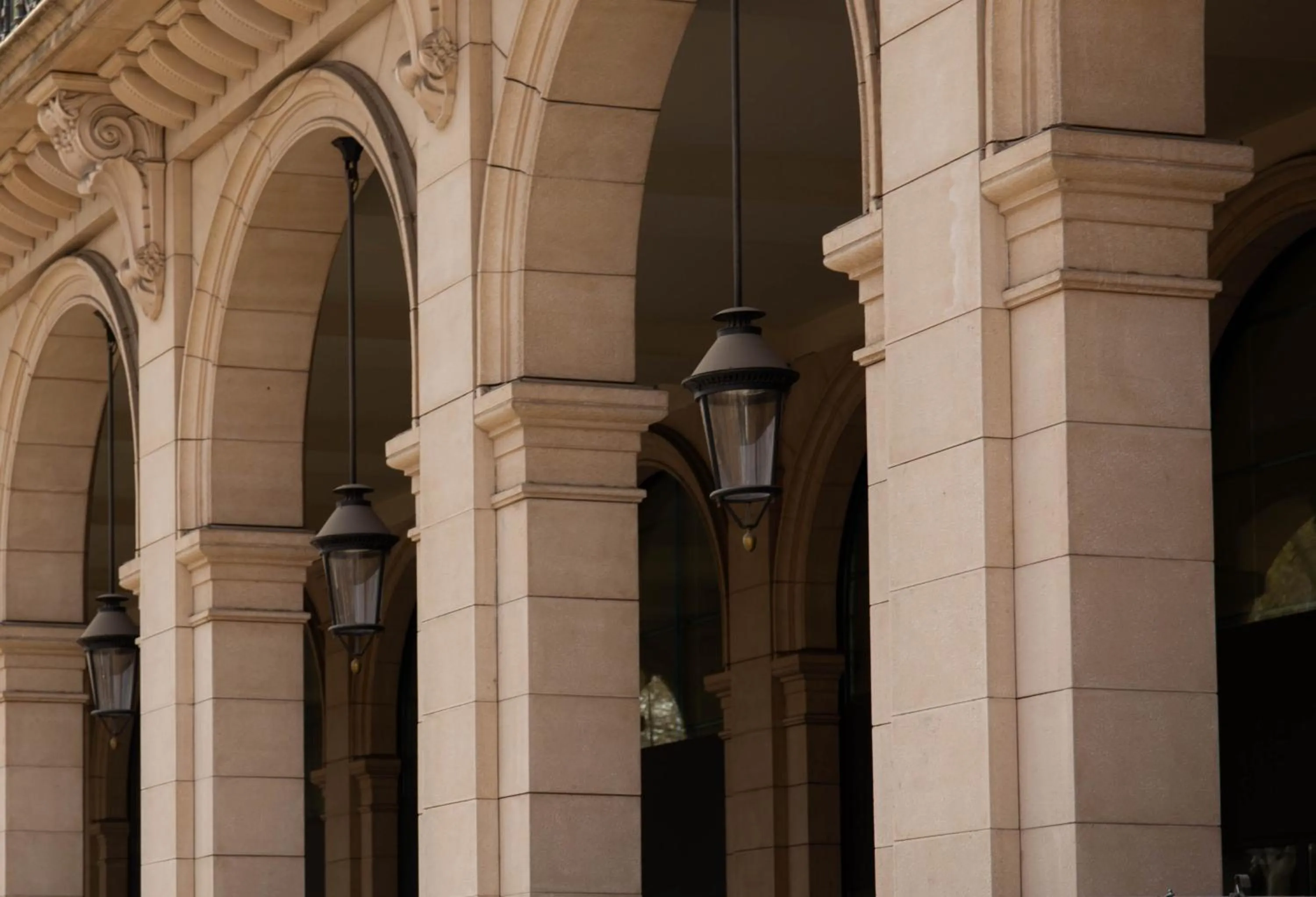 Property building in Miiro Borneta