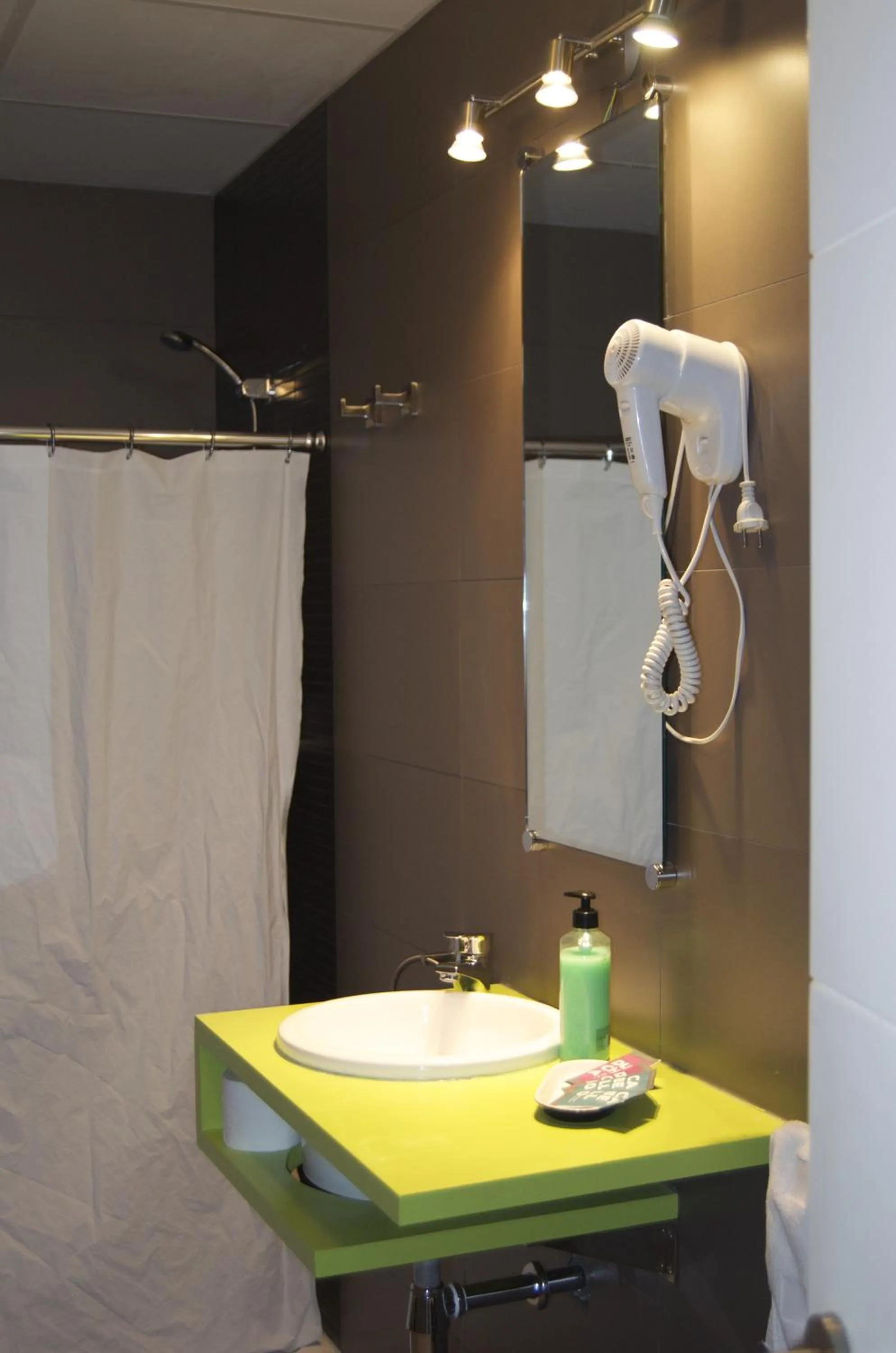 Bathroom in Apartamentos San Pablo