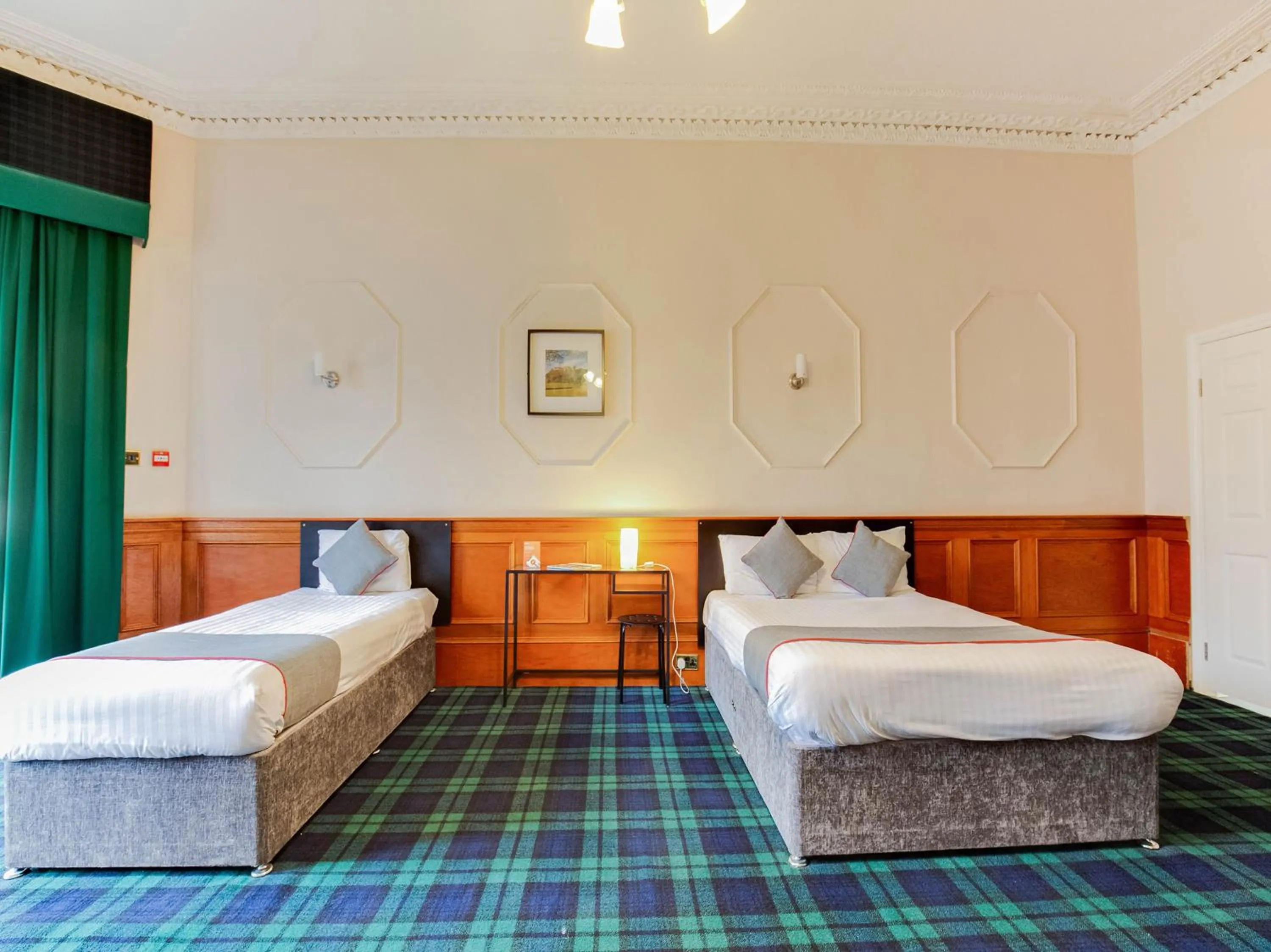 Bedroom, Bed in Lost Guest House Stirling