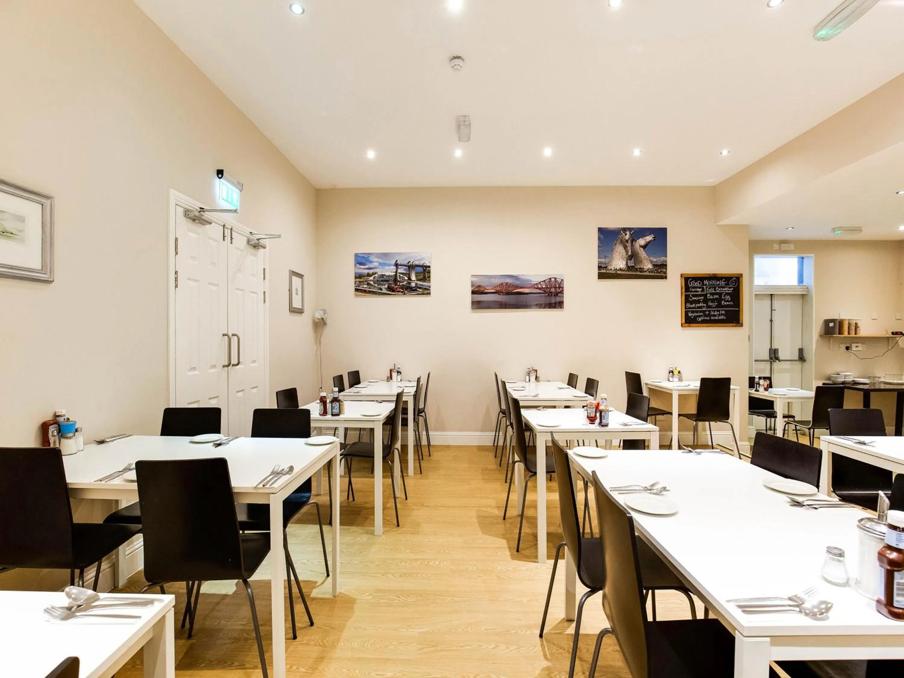 Breakfast in Lost Guest House Stirling