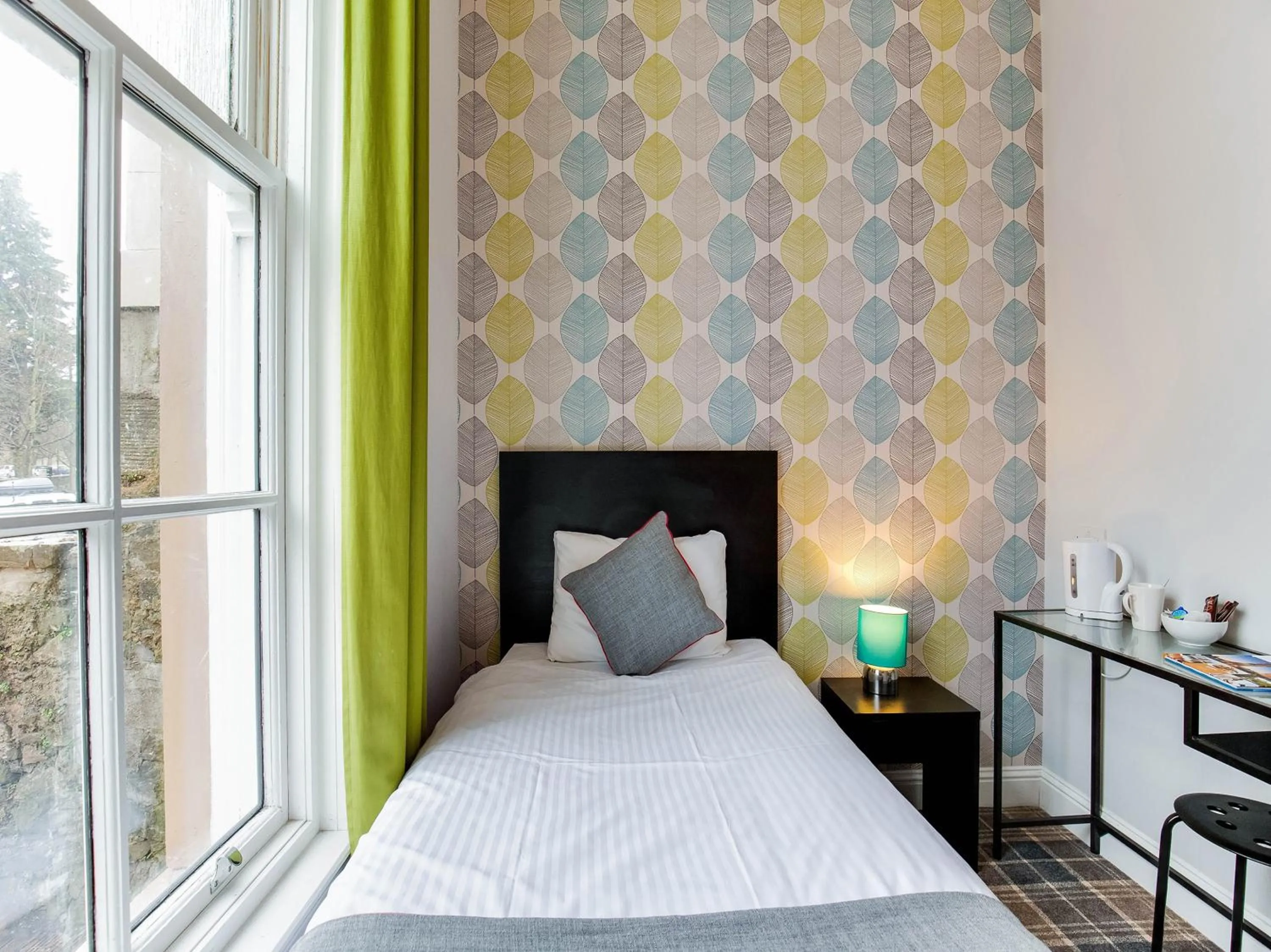 Bedroom, Bed in Lost Guest House Stirling