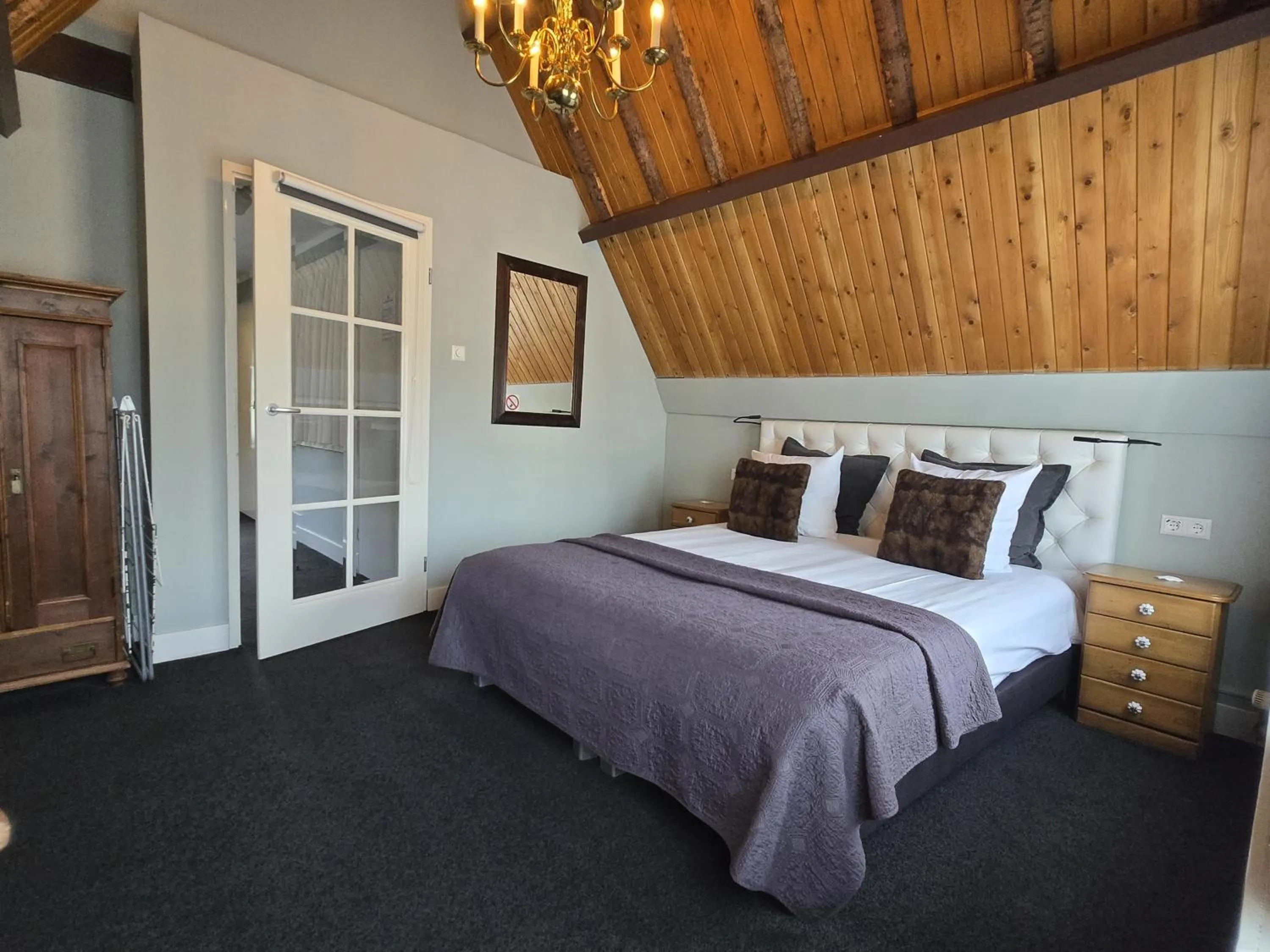 Bedroom, Bed in Boutique Hotel Huys van Leyden