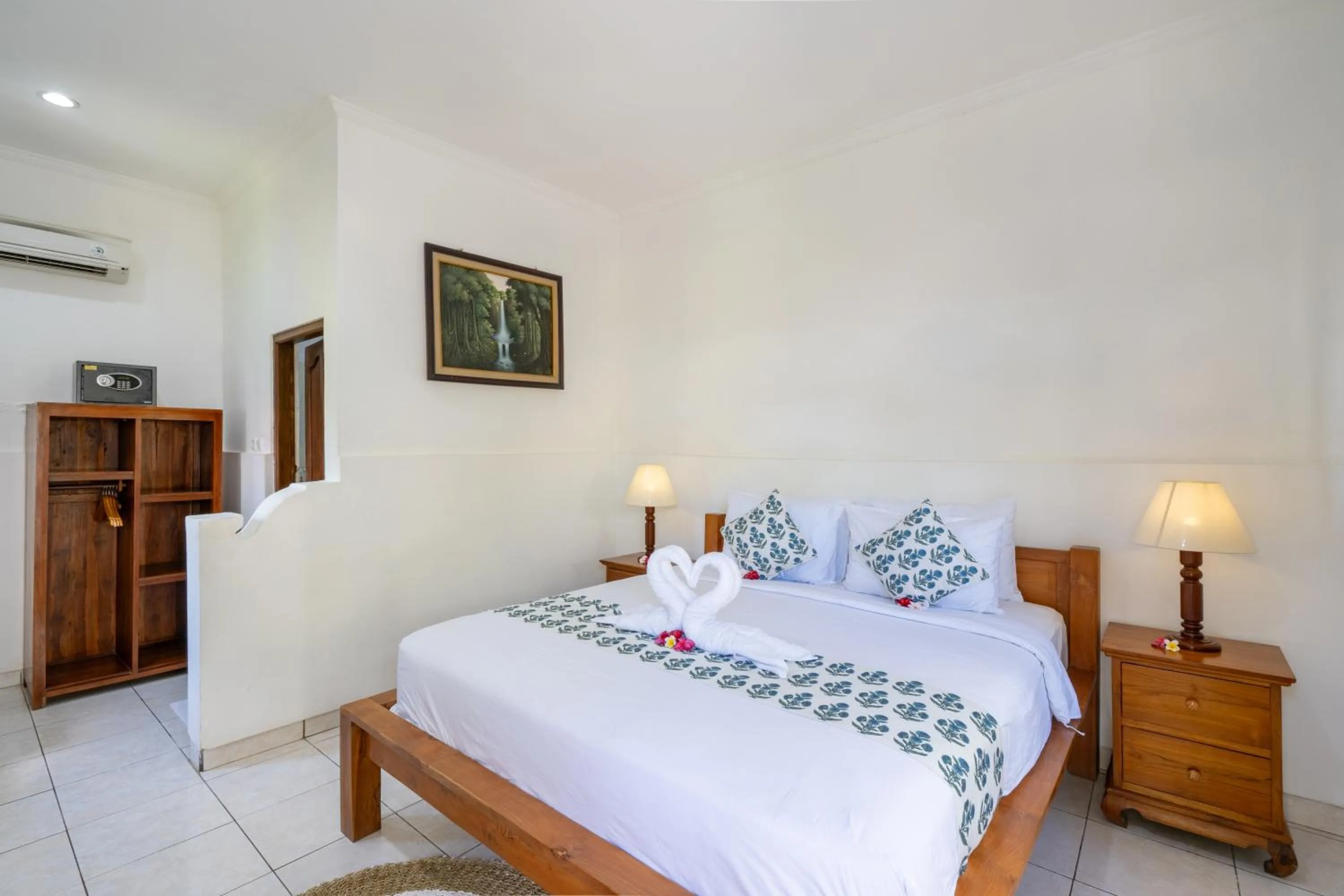 Bed in Nusa Indah Bungalow