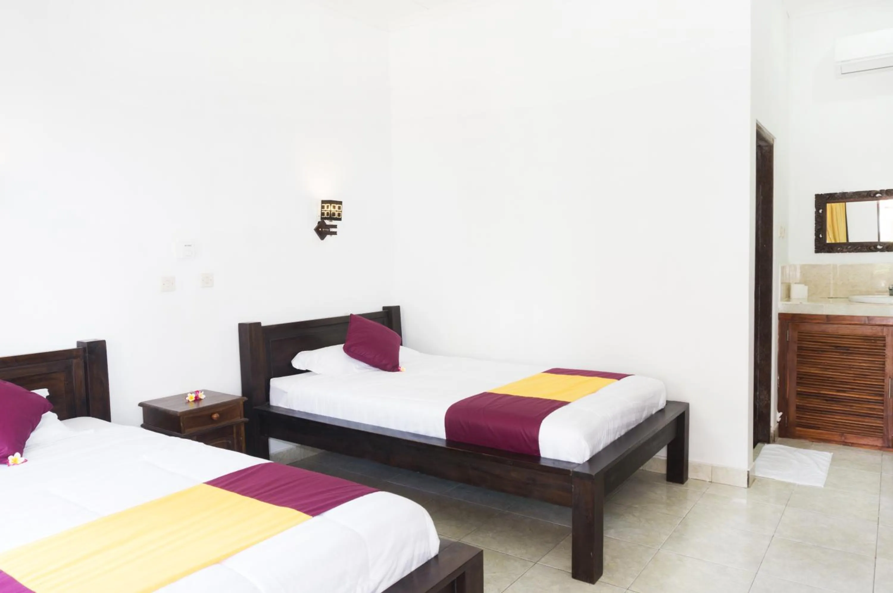 Bedroom, Bed in Nusa Indah Bungalow