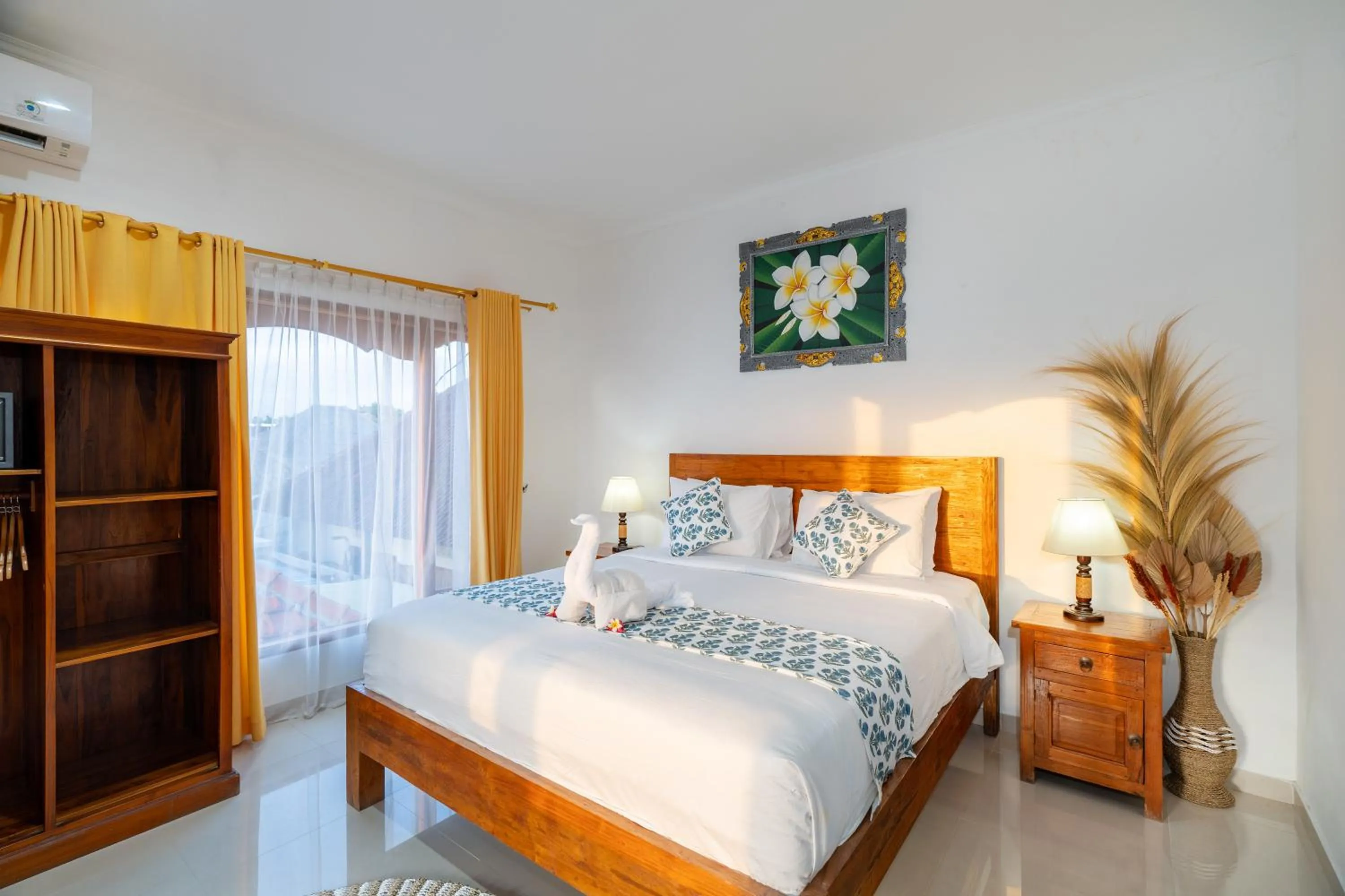 Bed in Nusa Indah Bungalow