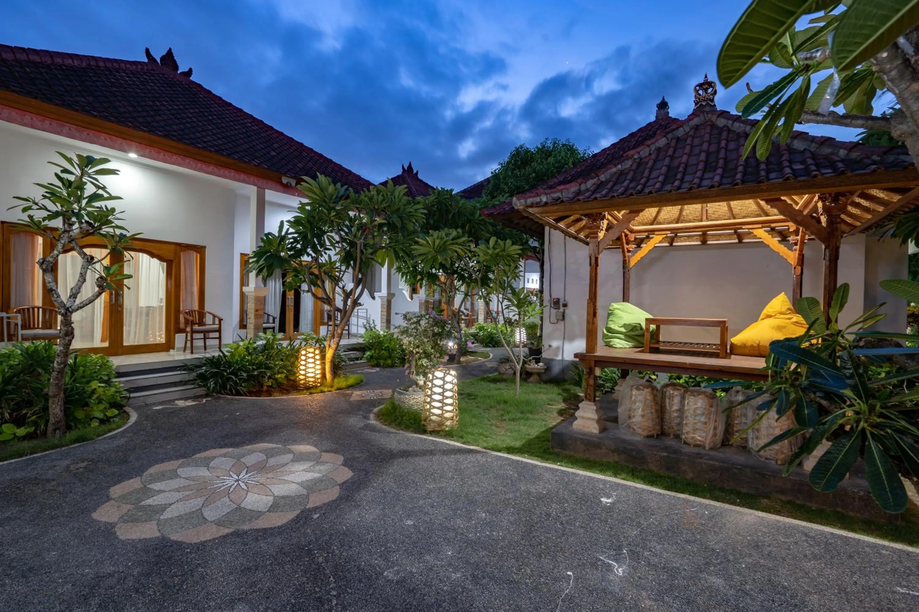 Property building in Nusa Indah Bungalow
