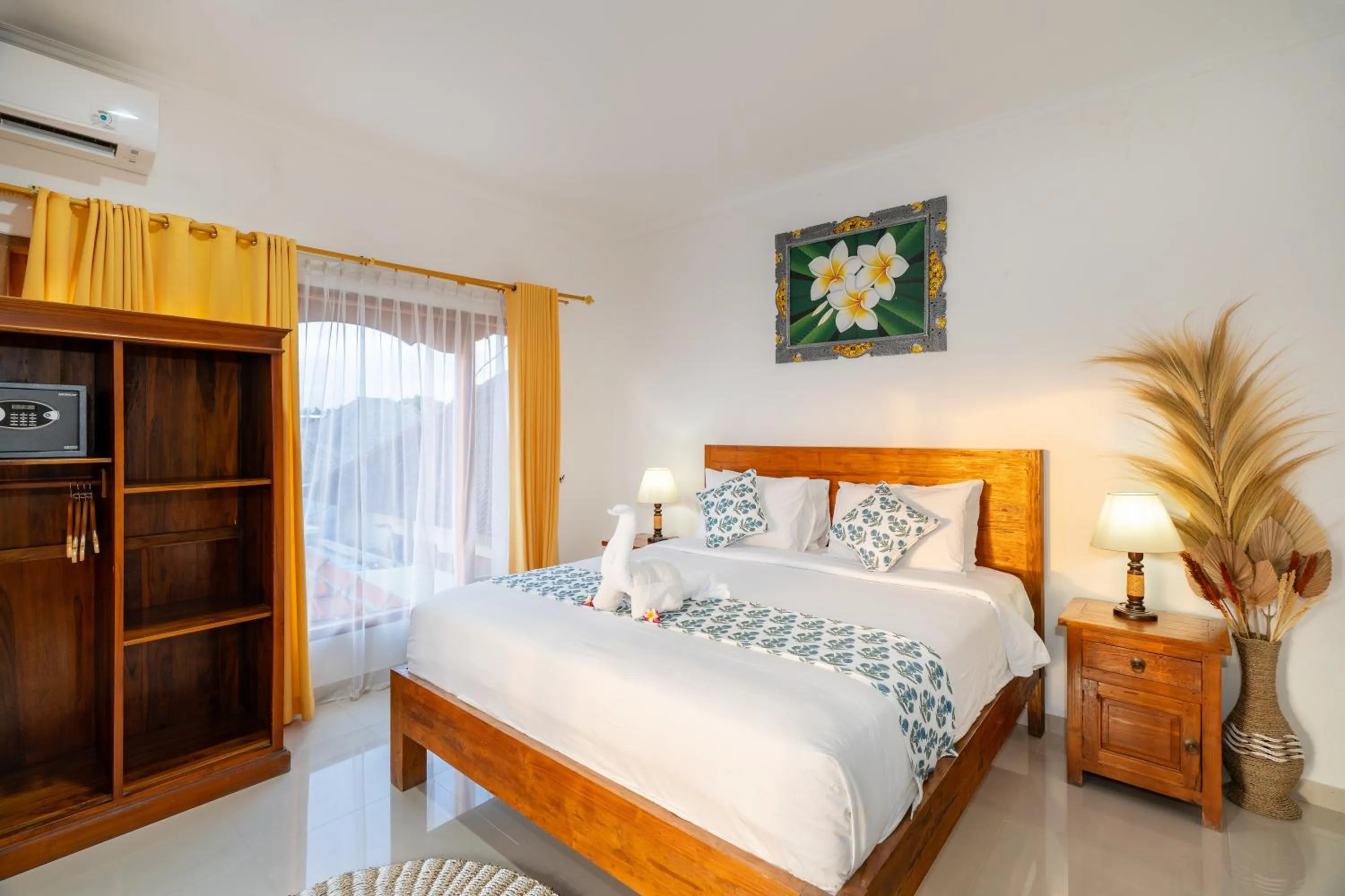 Bed in Nusa Indah Bungalow