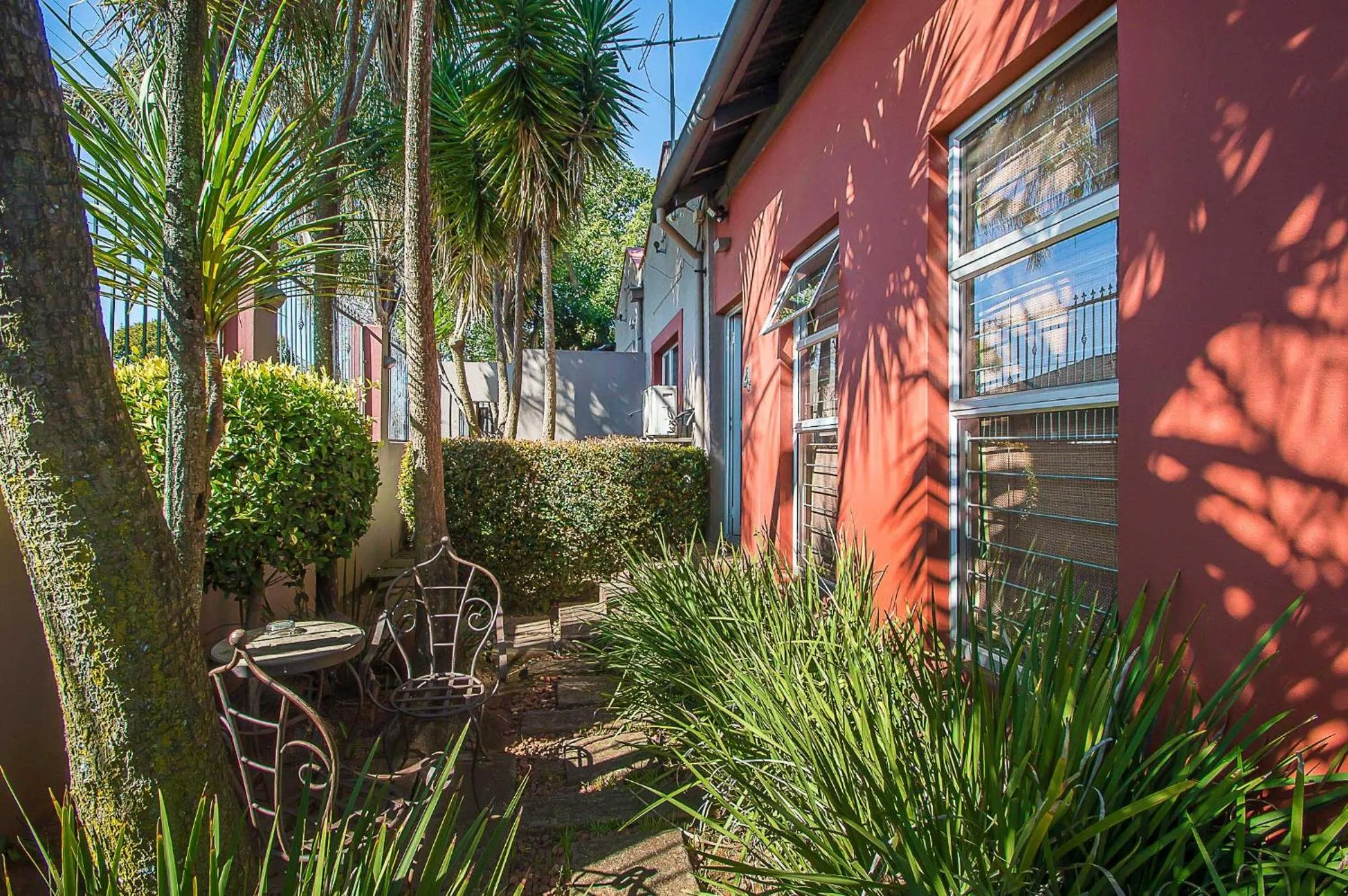 Garden in Saffron Guest House