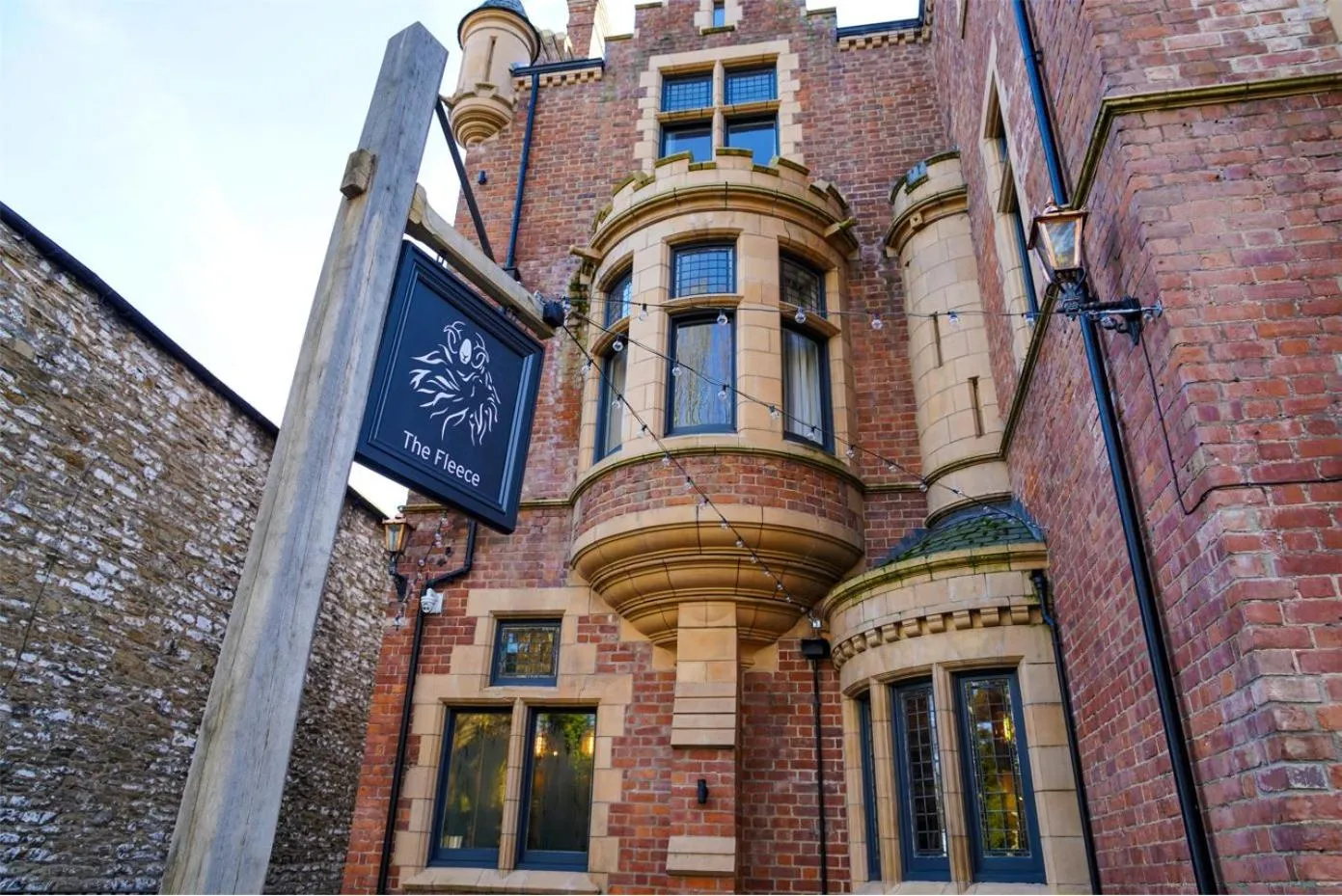 Property building in The Fleece Hotel Richmond