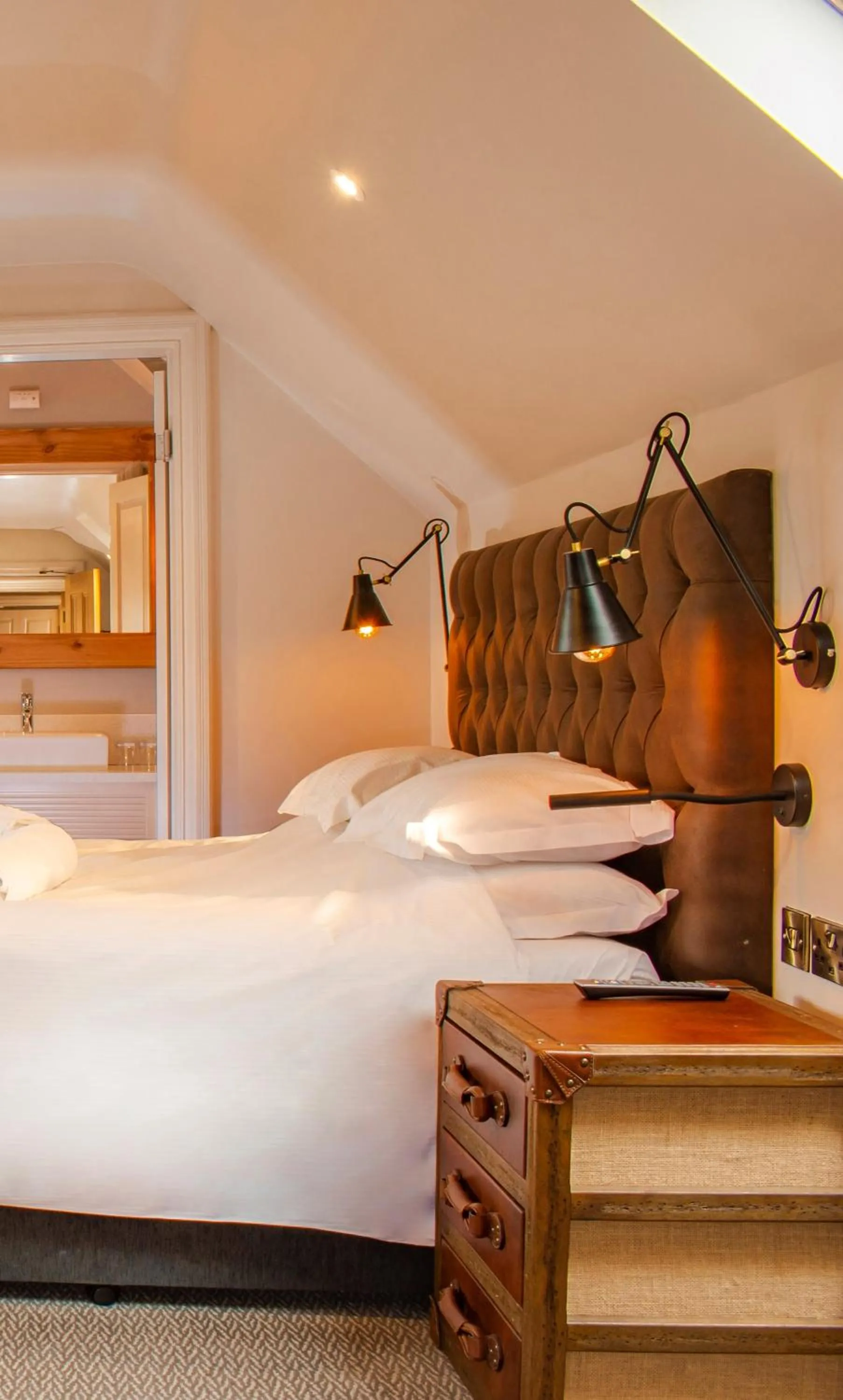 Bedroom, Bed in The Fleece Hotel Richmond