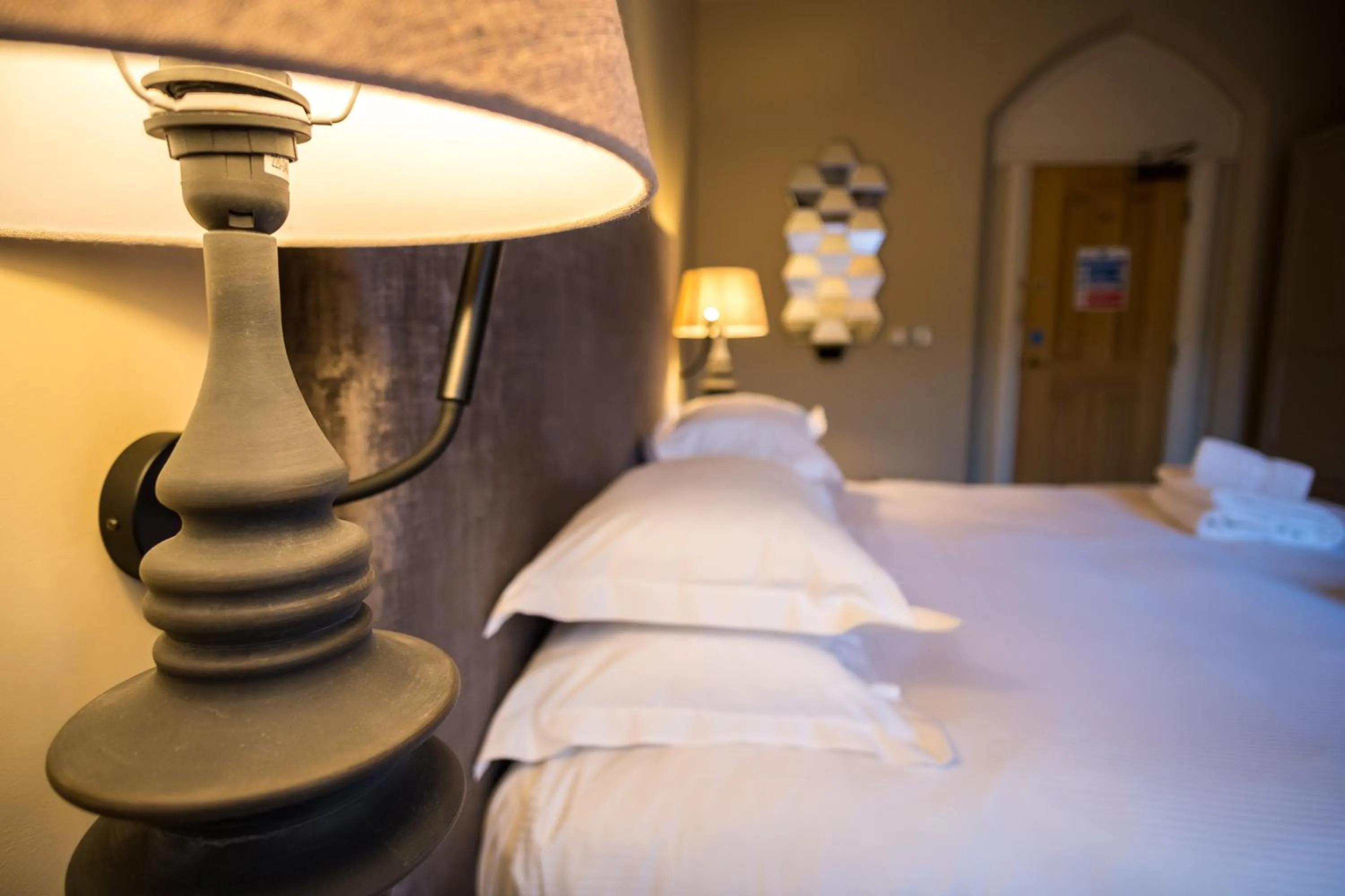 Bed in The Fleece Hotel Richmond