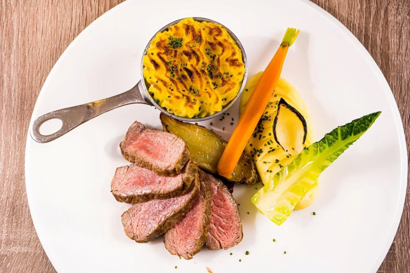Food in The Fleece Hotel Richmond