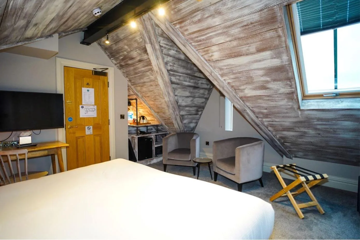 Bedroom, Bed in The Fleece Hotel Richmond