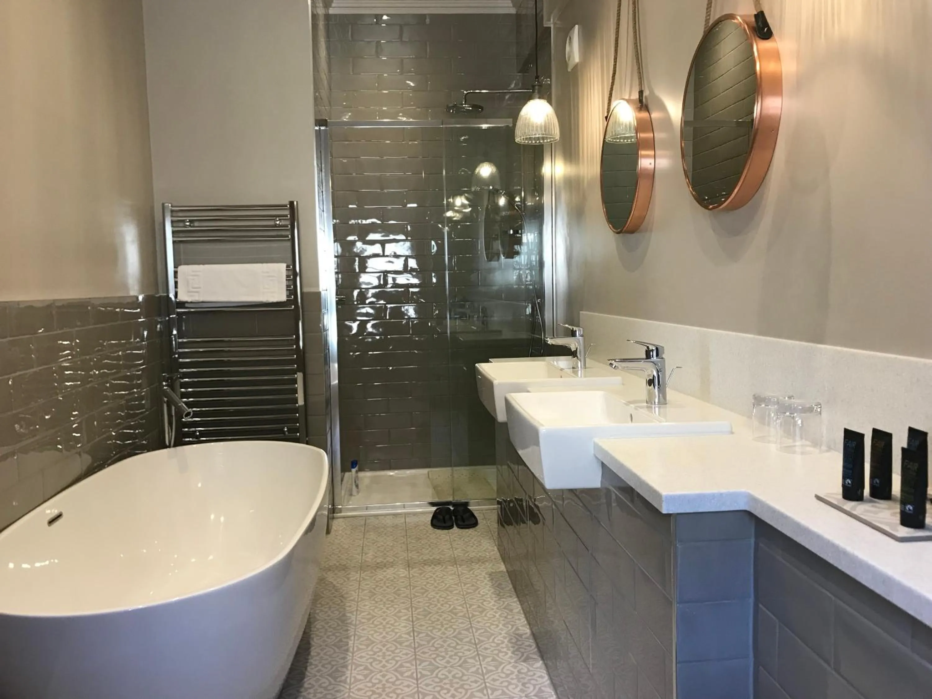 Bathroom in The Fleece Hotel Richmond