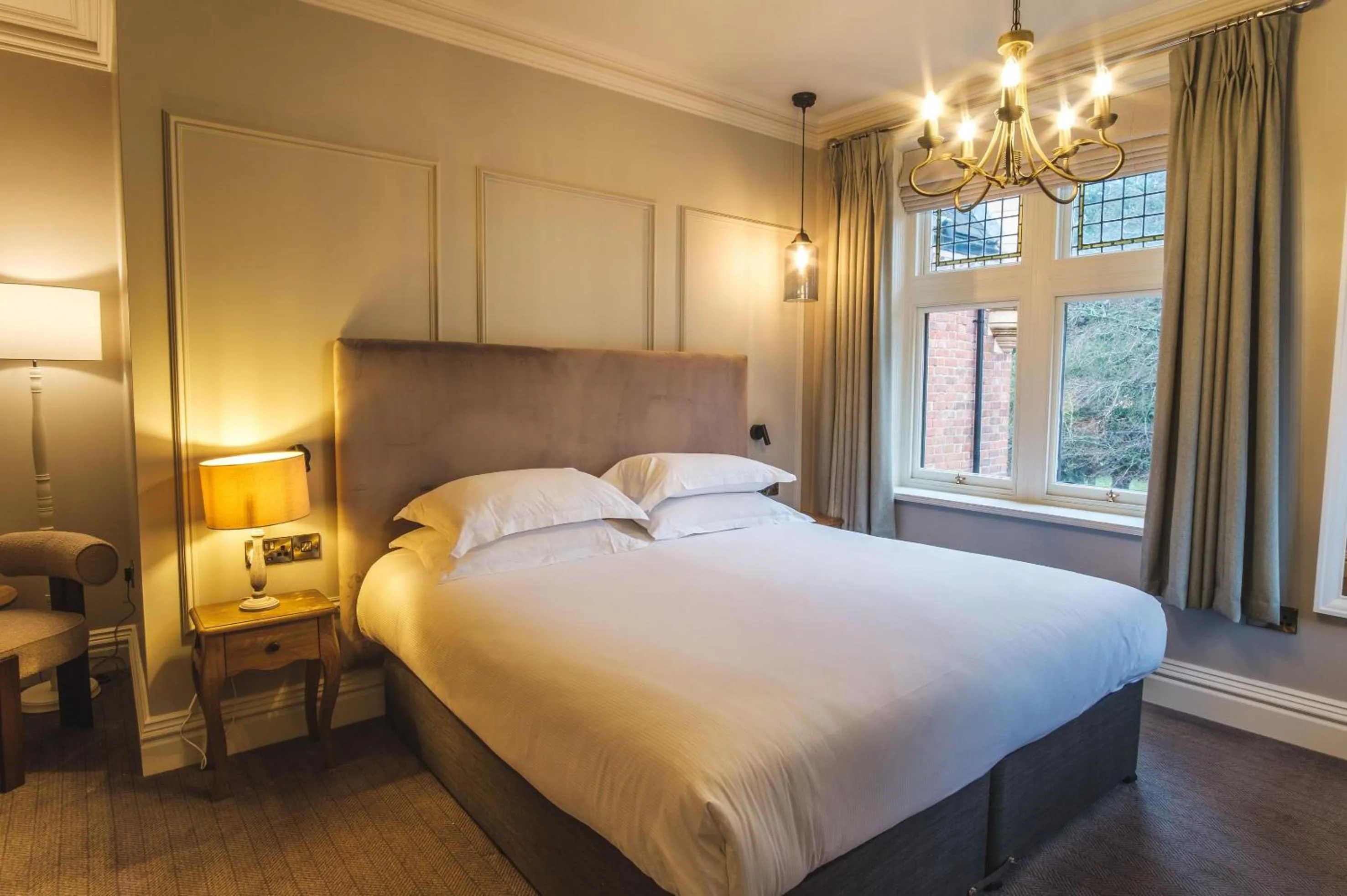 Bedroom, Bed in The Fleece Hotel Richmond