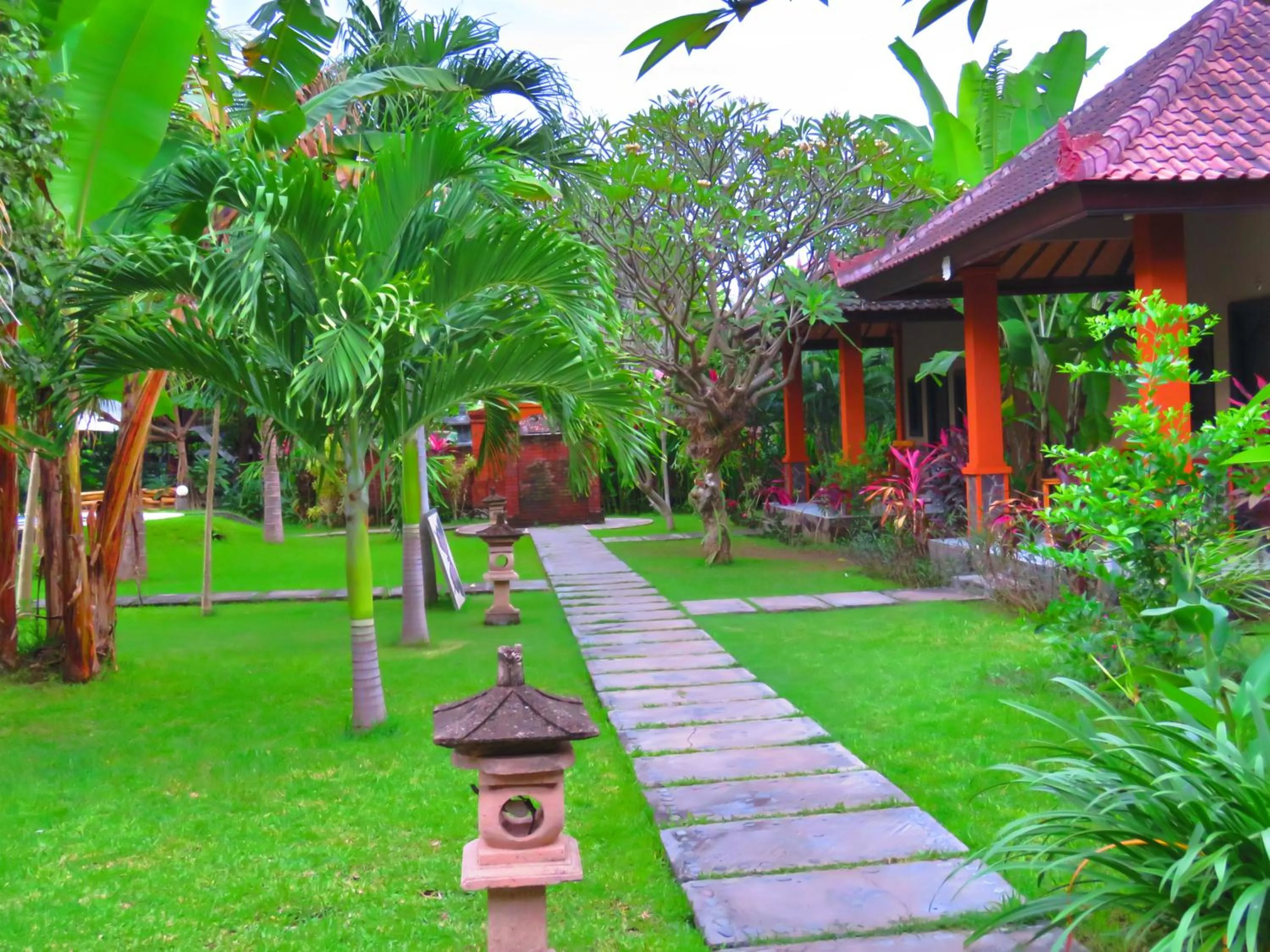 Garden view in Suka Sari Cottages