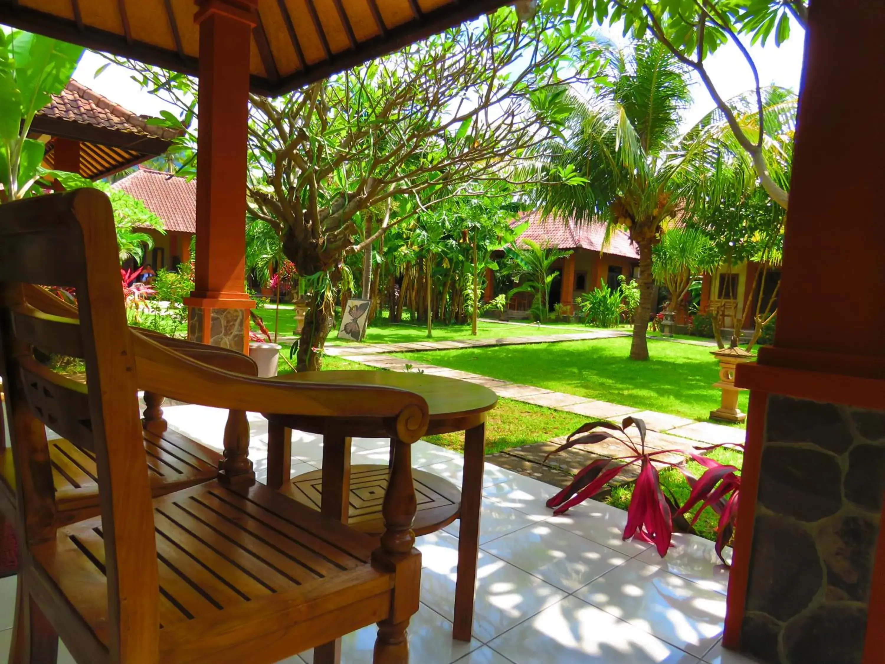 Deluxe Double Room in Suka Sari Cottages Deluxe Double Room in Suka Sari Cottages