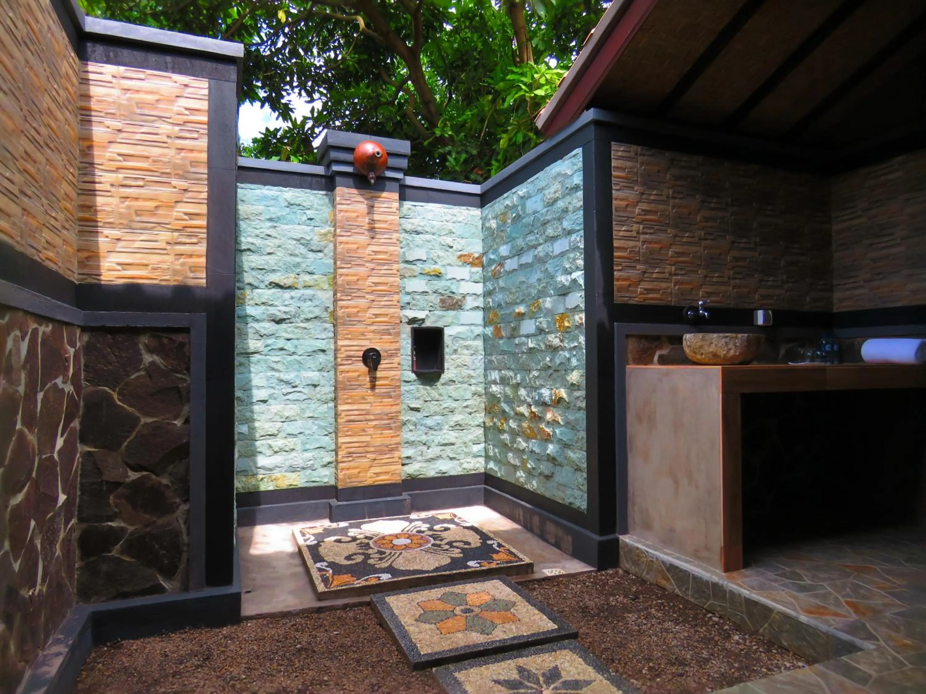 Bathroom in Suka Sari Cottages