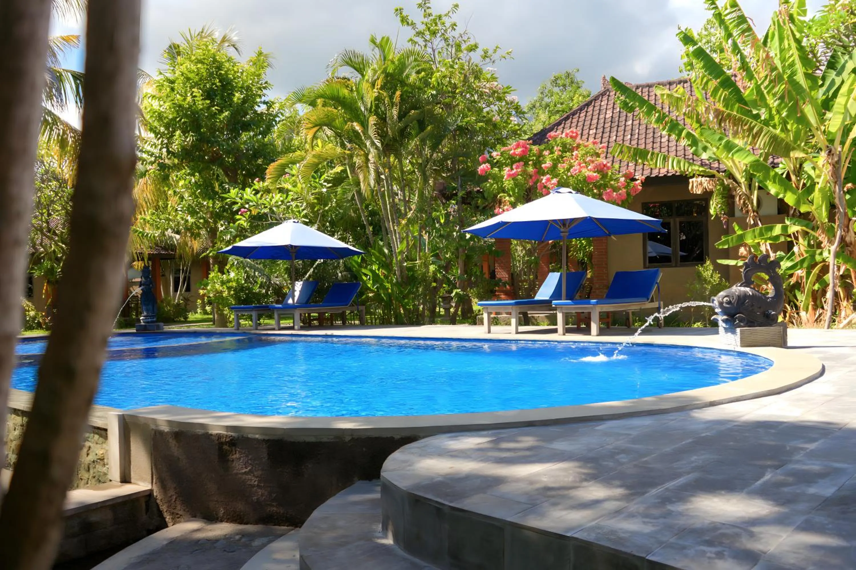 Swimming pool in Suka Sari Cottages