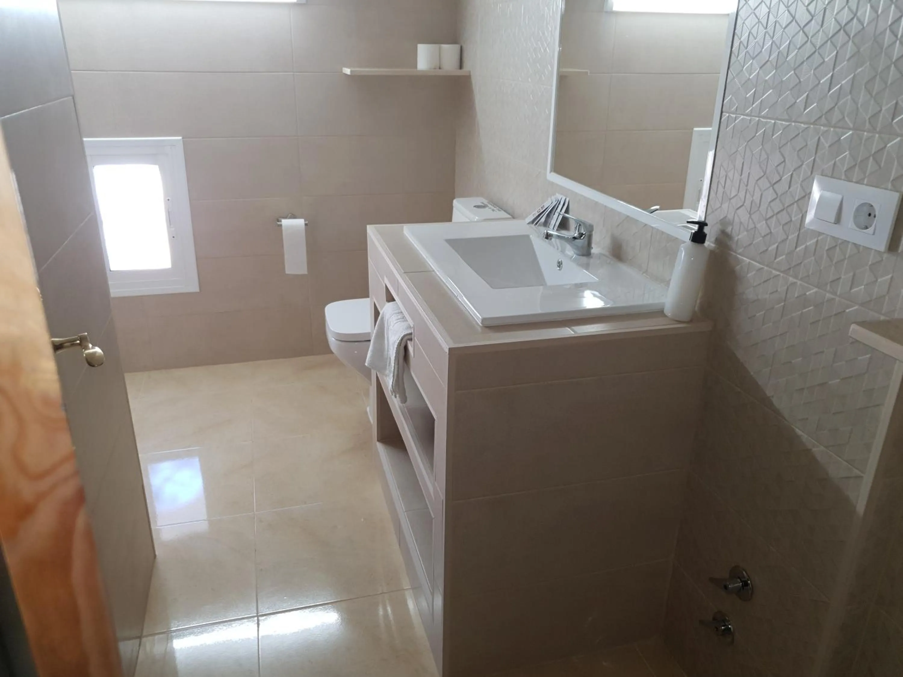 Bathroom in Hostal Málaga