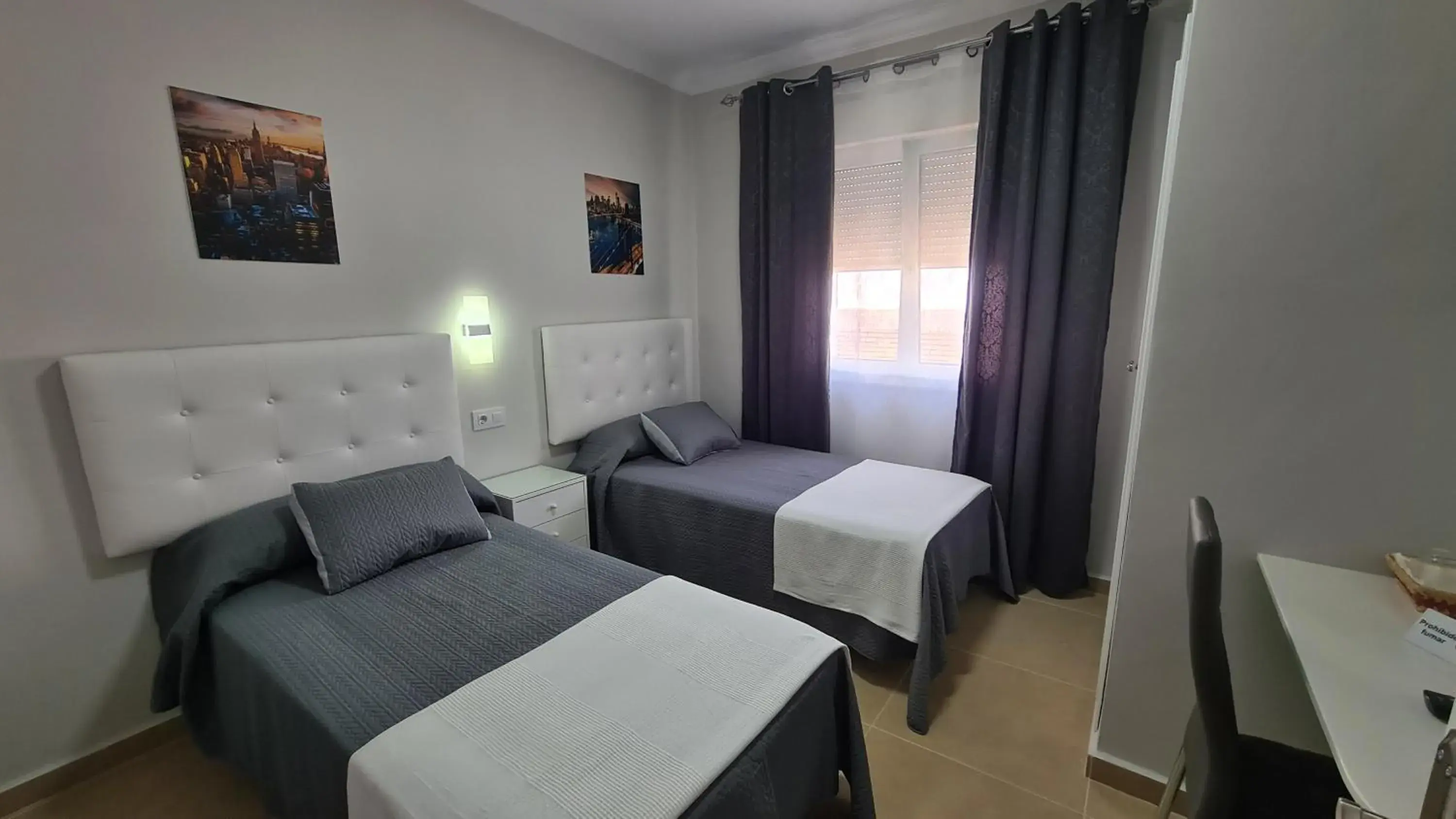 Double or Twin Room - single occupancy in Hostal Málaga Double or Twin Room - single occupancy in Hostal Málaga