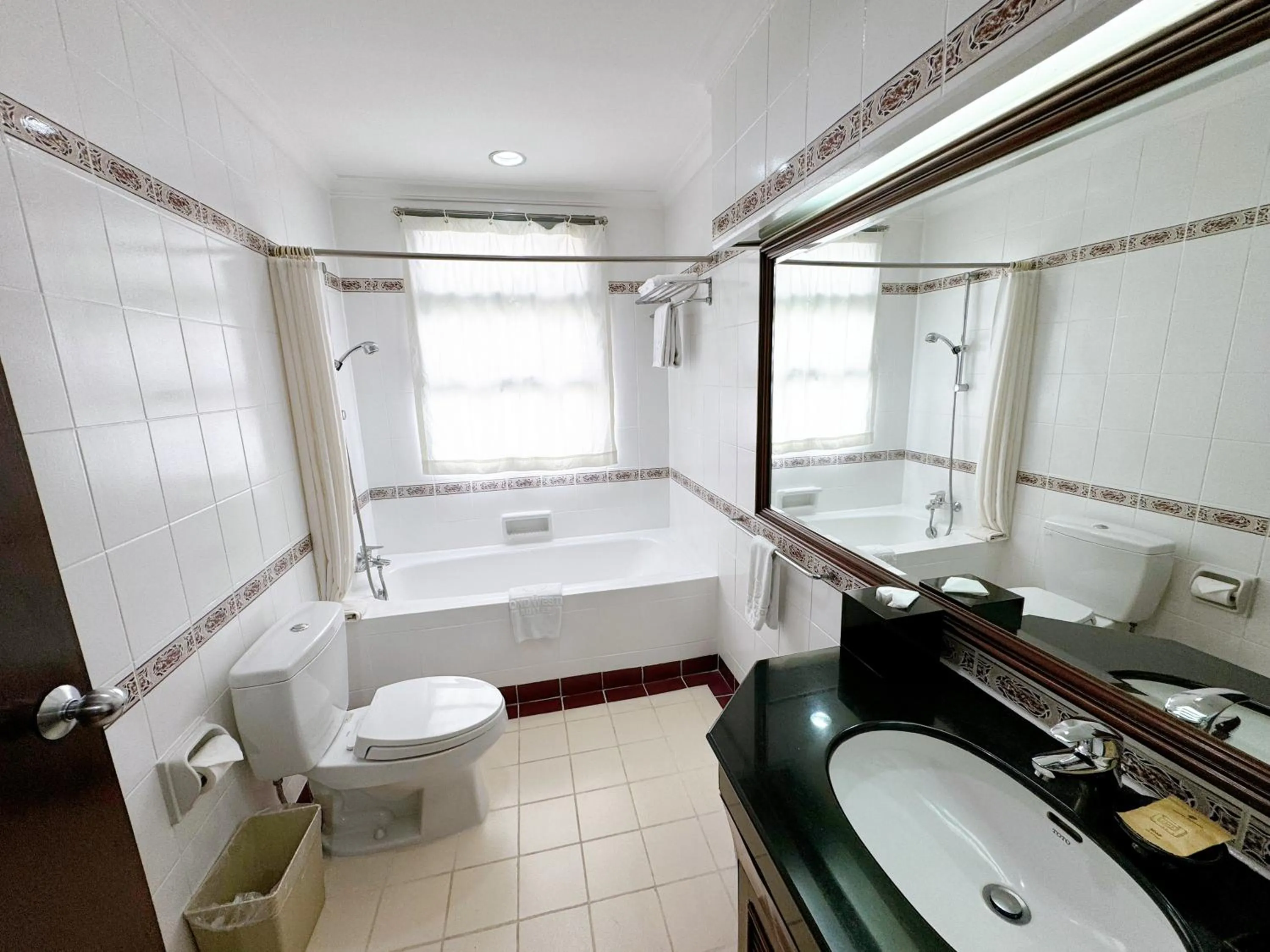 Bathroom in Diamond Westlake Suites