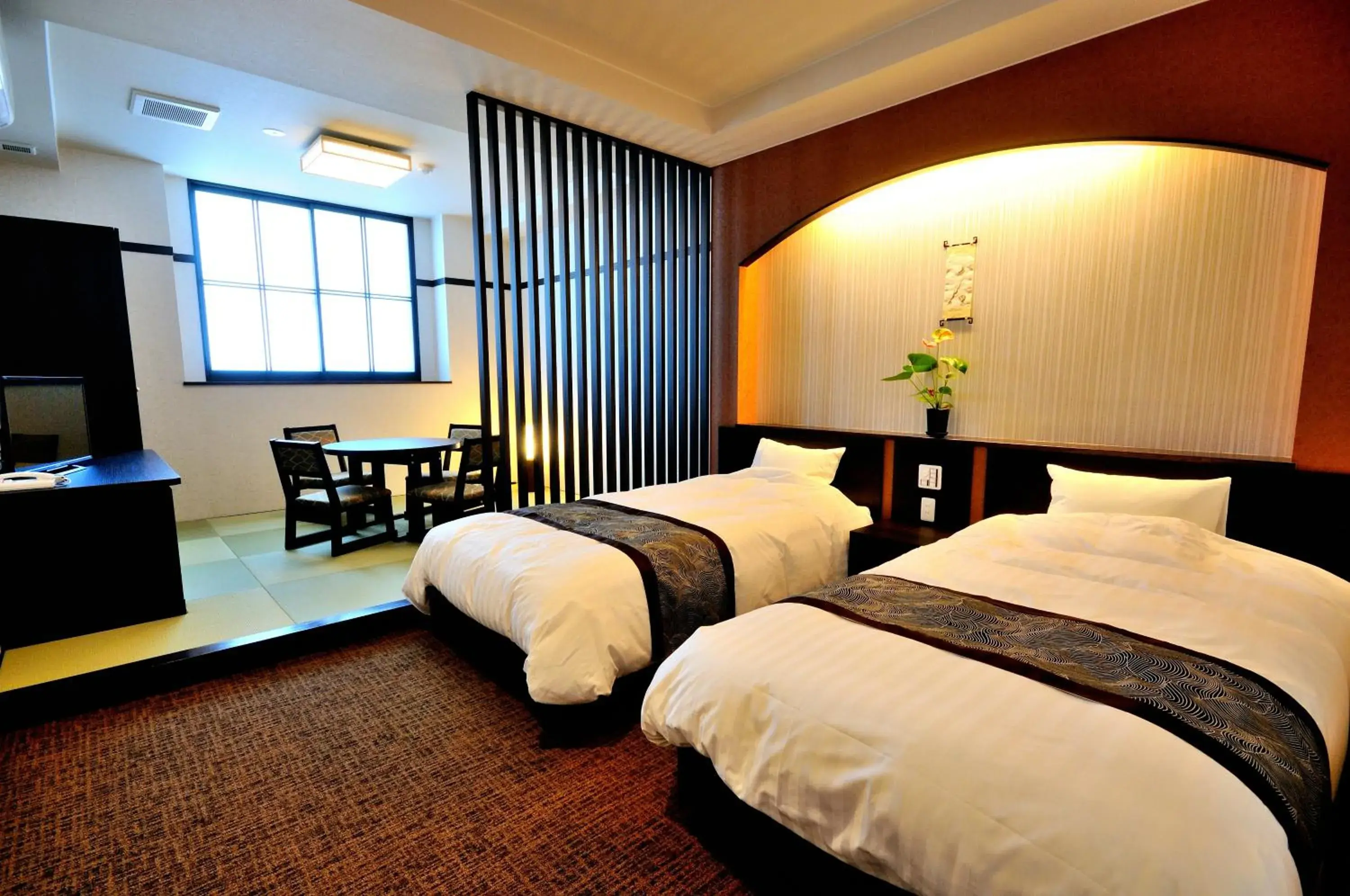 Twin Room with Tatami Area 207 - single occupancy in Oyado Yukizumi Twin Room with Tatami Area 207 - single occupancy in Oyado Yukizumi