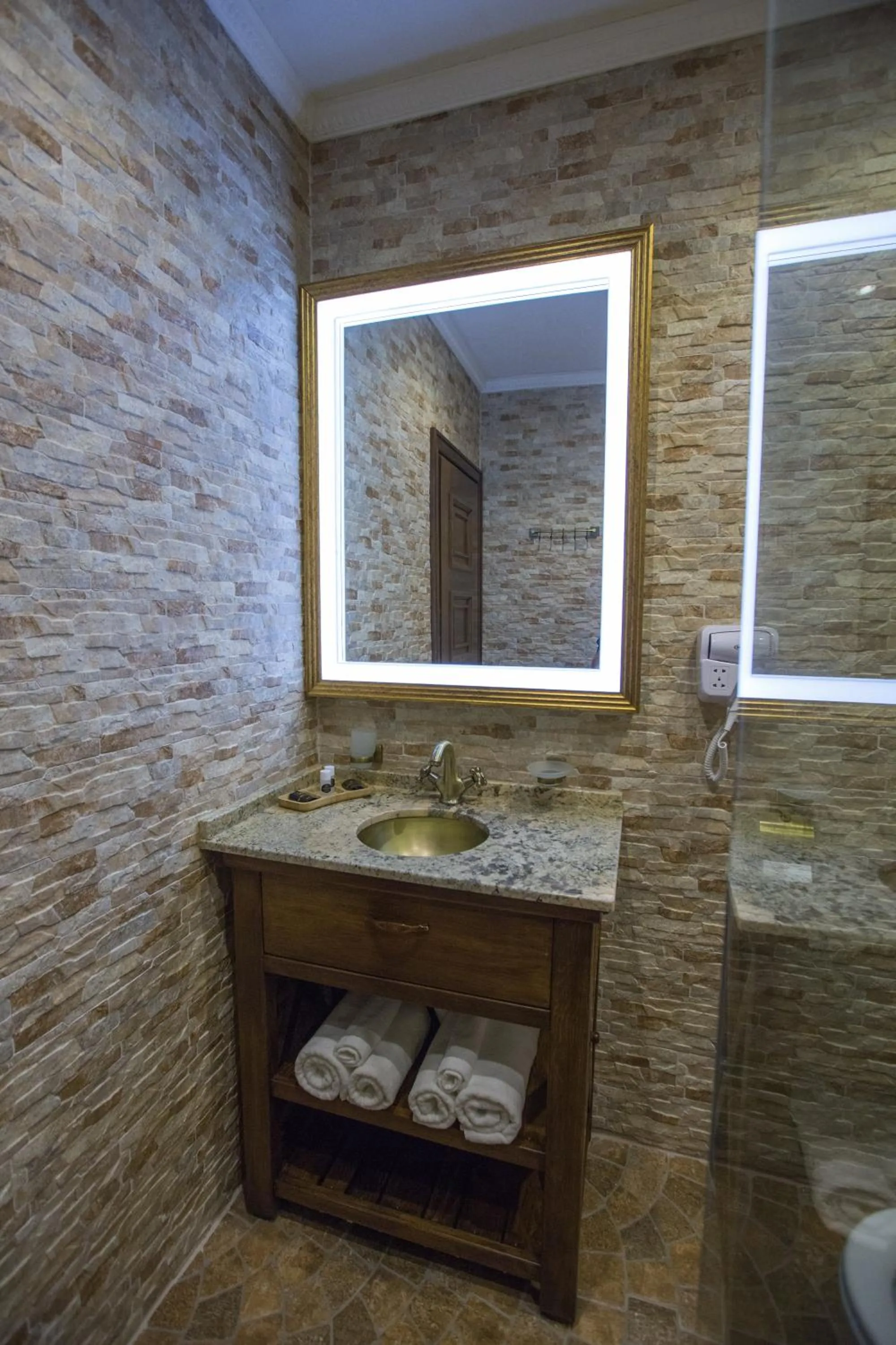 Deluxe Double Room with Balcony in Robevski luxury rooms