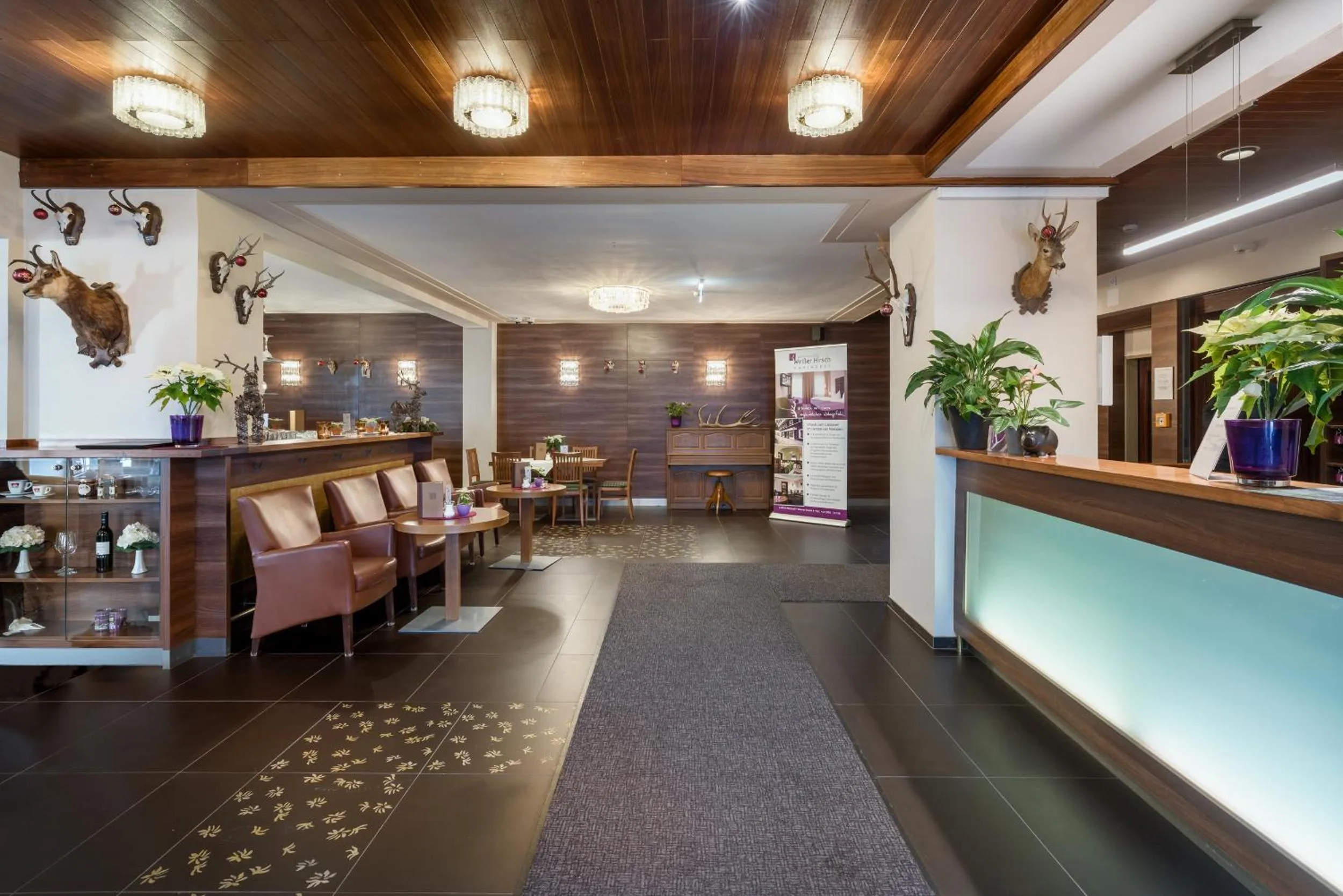 Lobby or reception in AKTIVHOTEL Weisser Hirsch