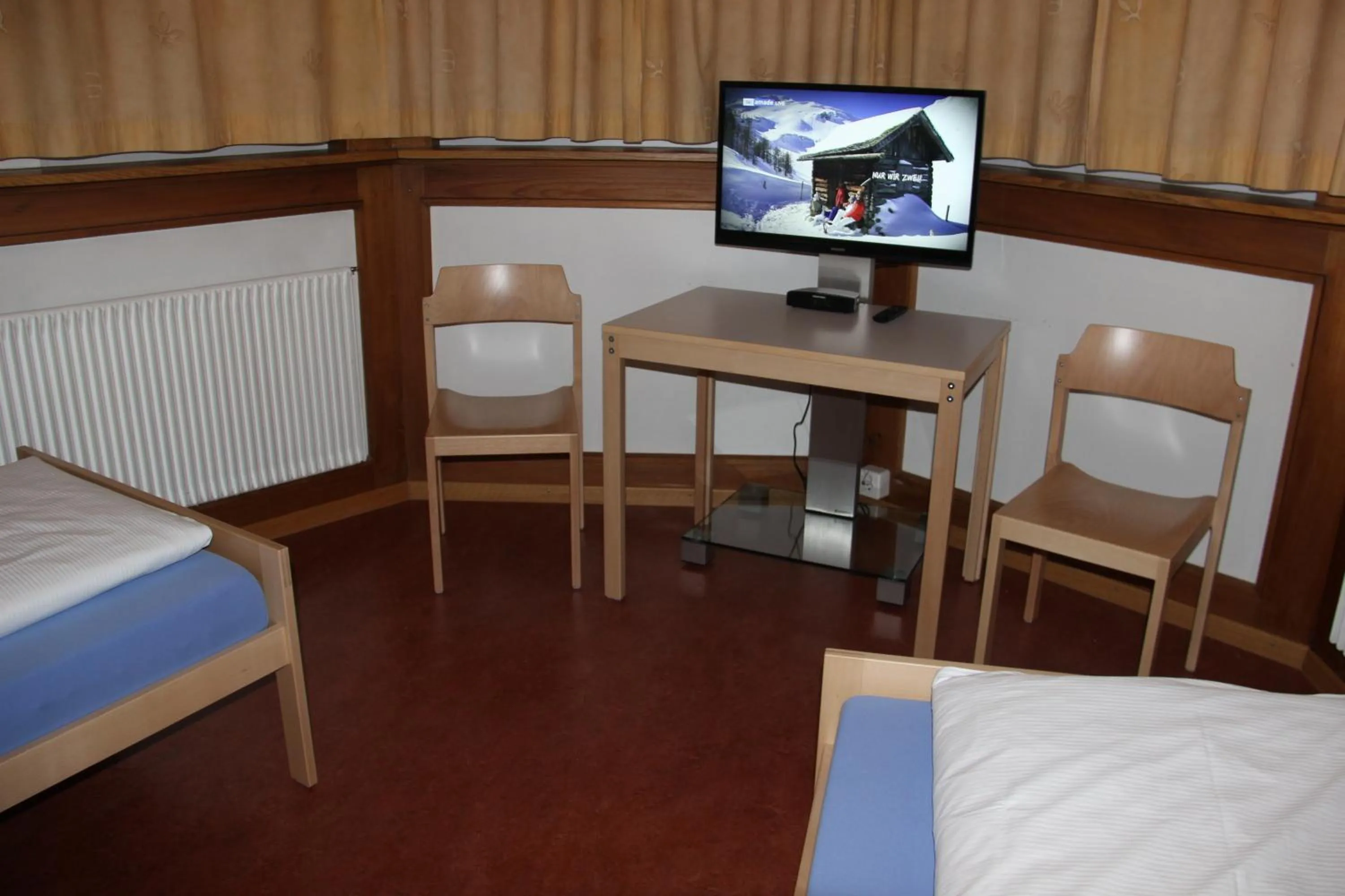 TV and multimedia, Bed in Bern Backpackers Hotel Glocke