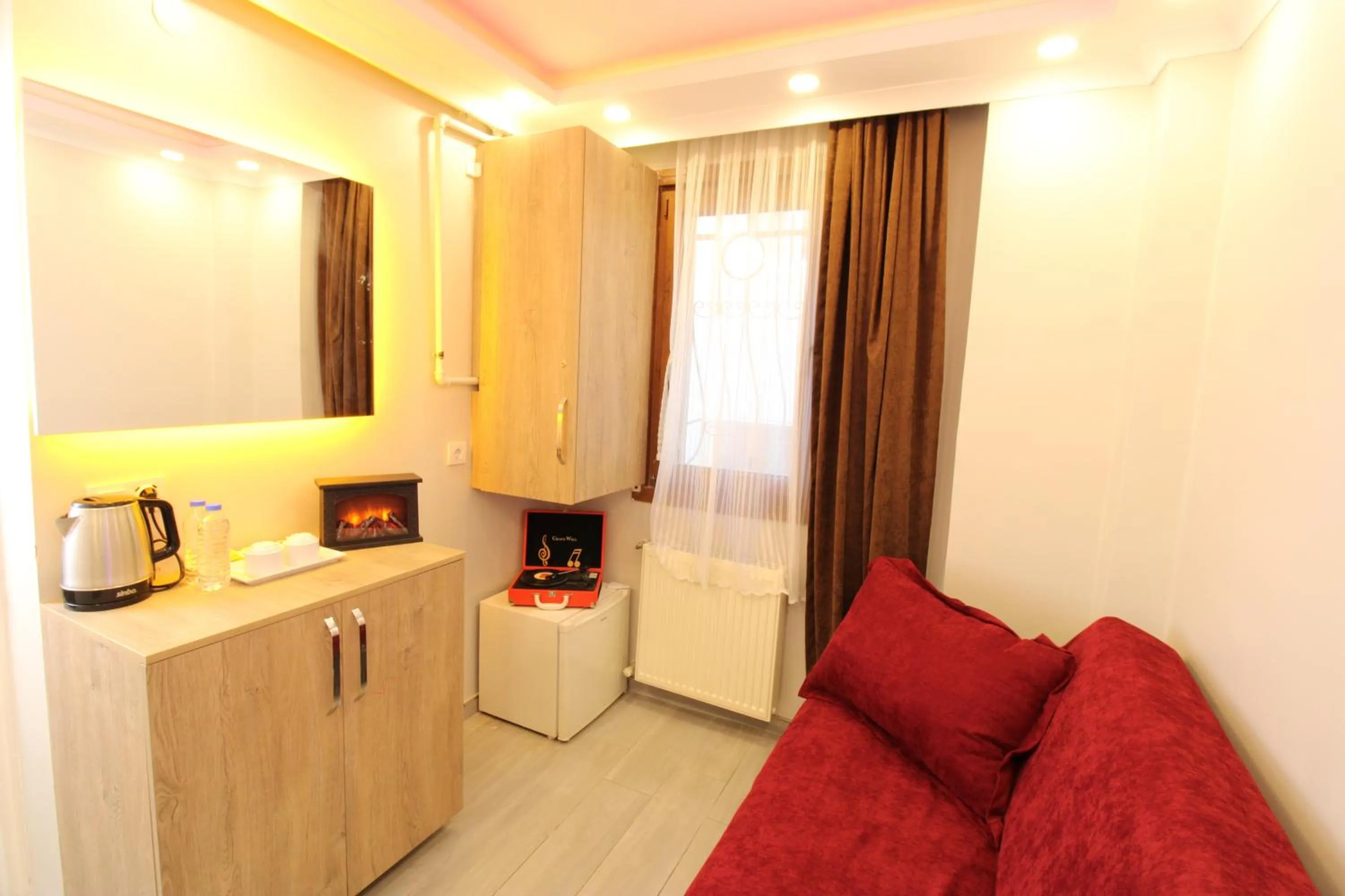 Coffee/tea facilities in Sahrakent Otel Ataşehir