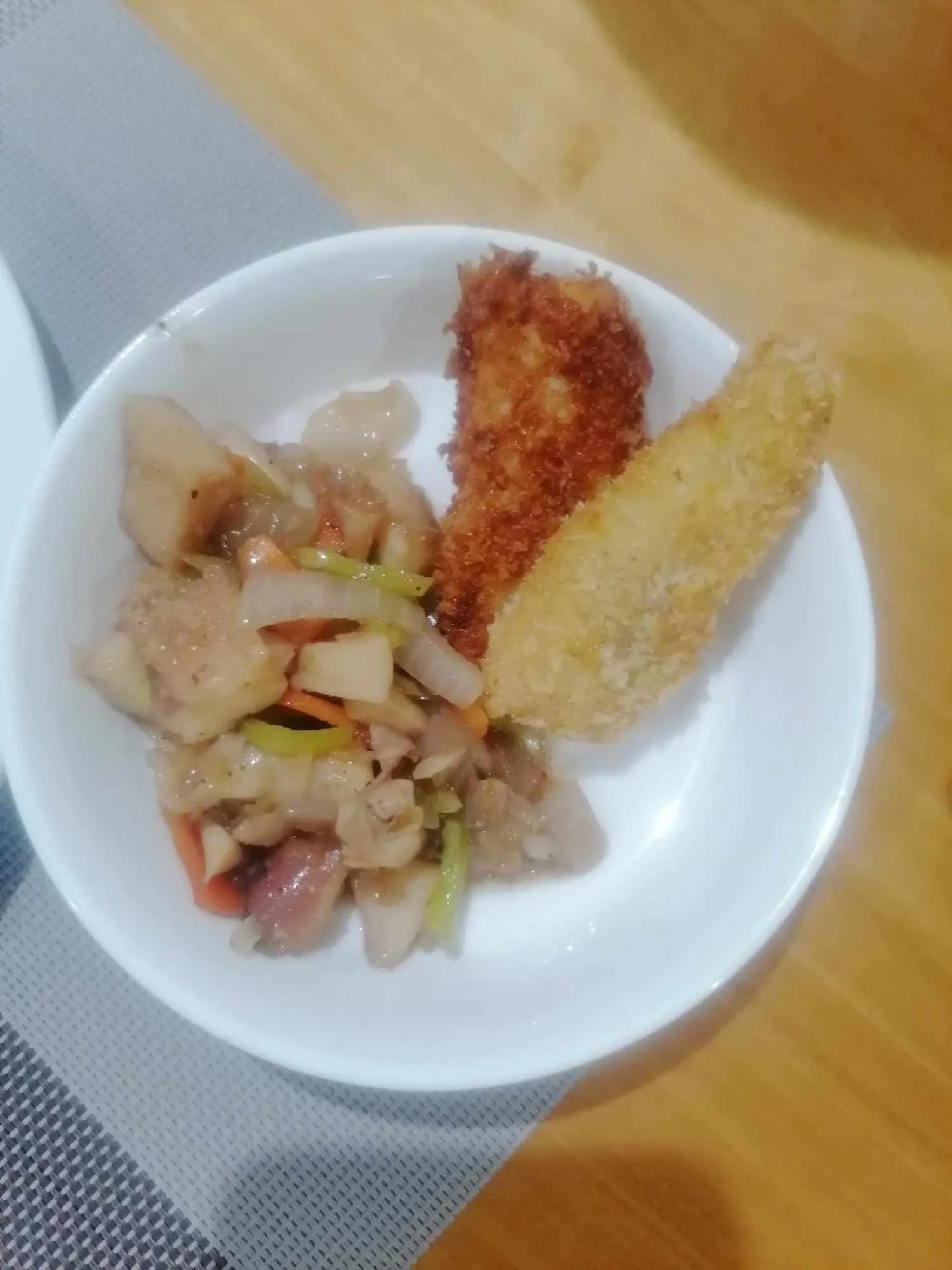 Asian breakfast in Siayanrock Hometel