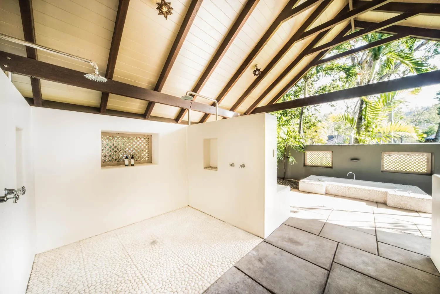 Bathroom, Bed in Paradise Cove Villa