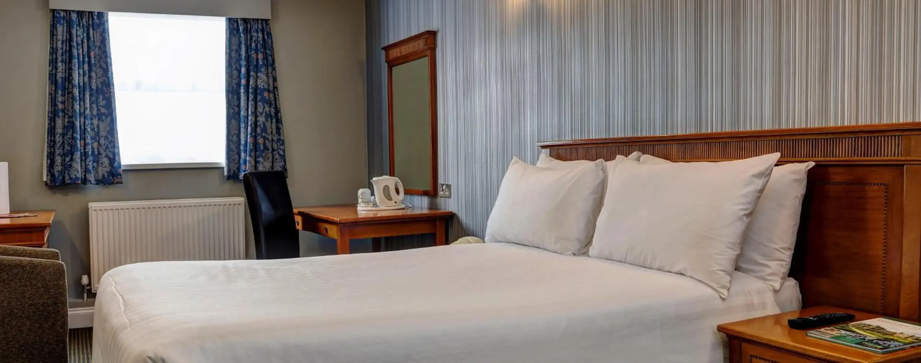 Bedroom, Bed in Best Western Thurrock Hotel Bedroom, Bed in Best Western Thurrock Hotel