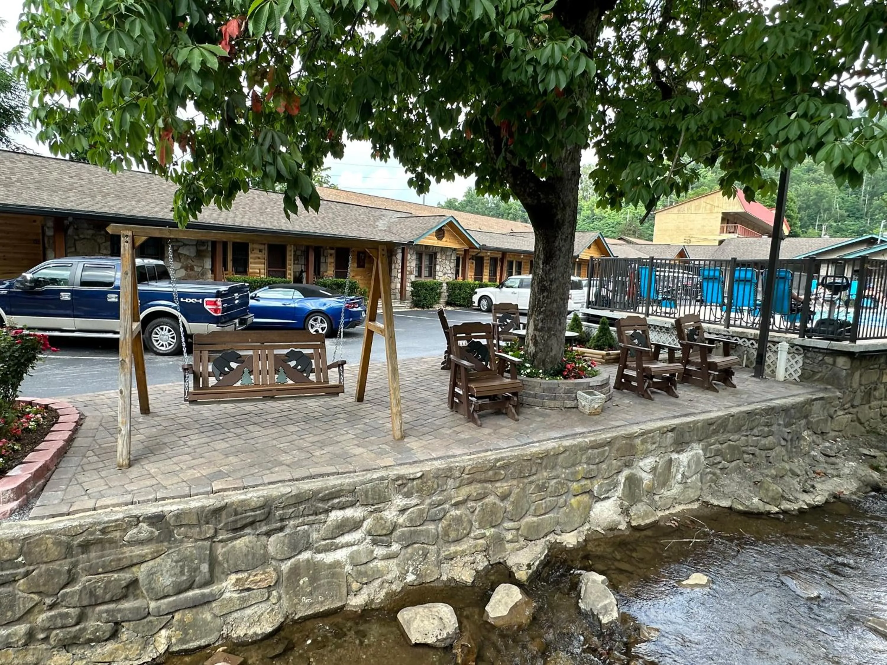 Property building in Marshall's Creek Rest Motel