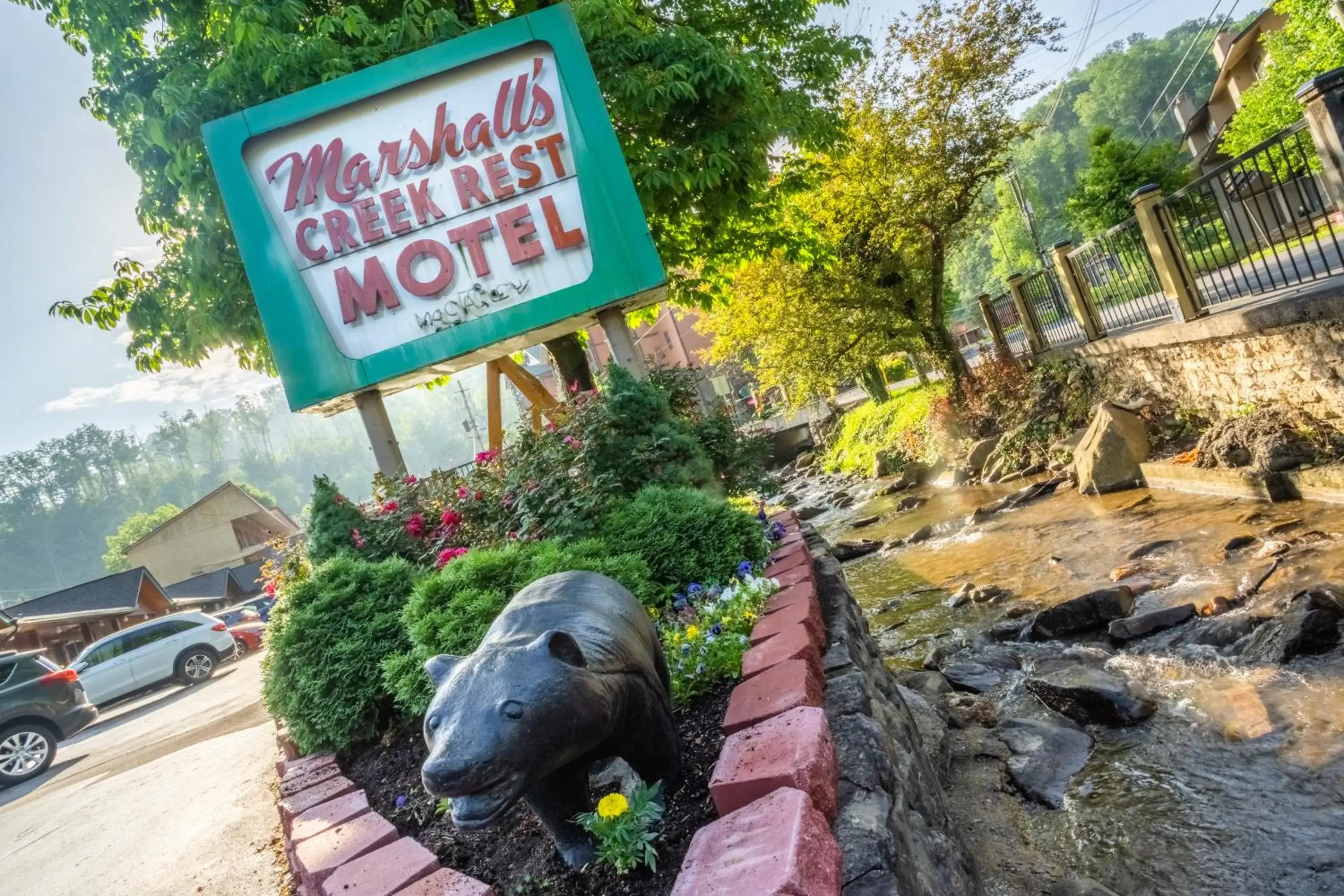 Property building in Marshall's Creek Rest Motel Property building in Marshall's Creek Rest Motel