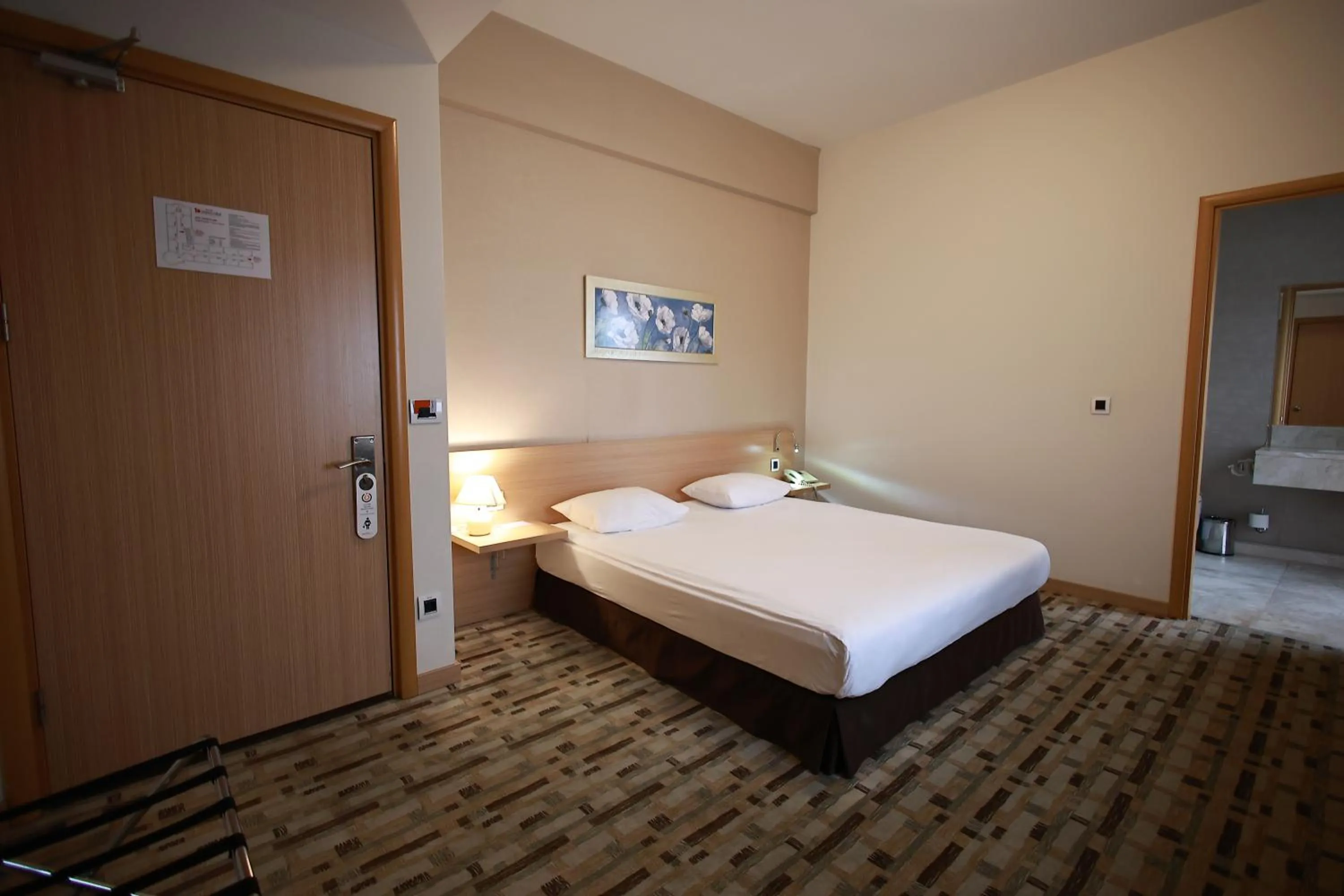 Coffee/tea facilities, Bed in Orucoglu Oreko Hotel