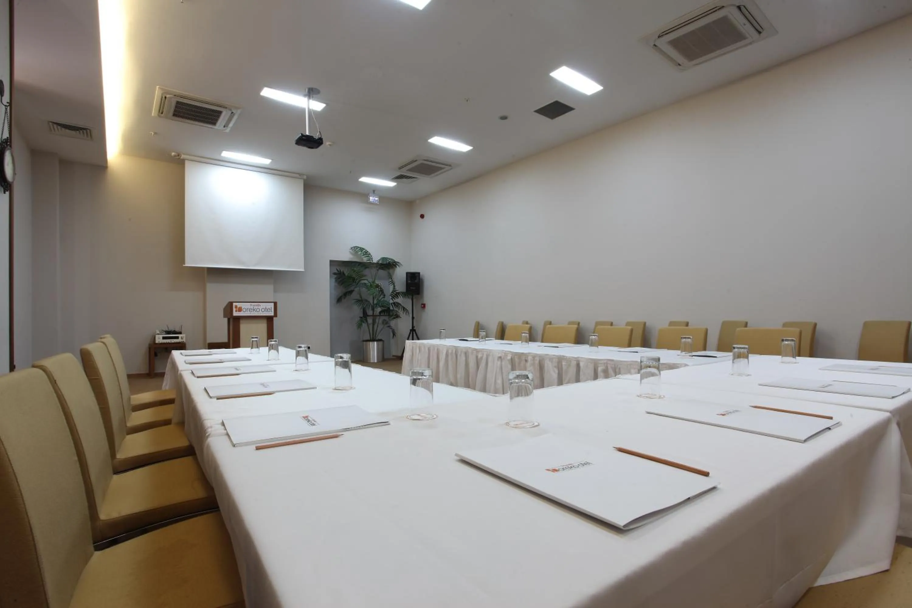 Banquet/Function facilities in Orucoglu Oreko Hotel