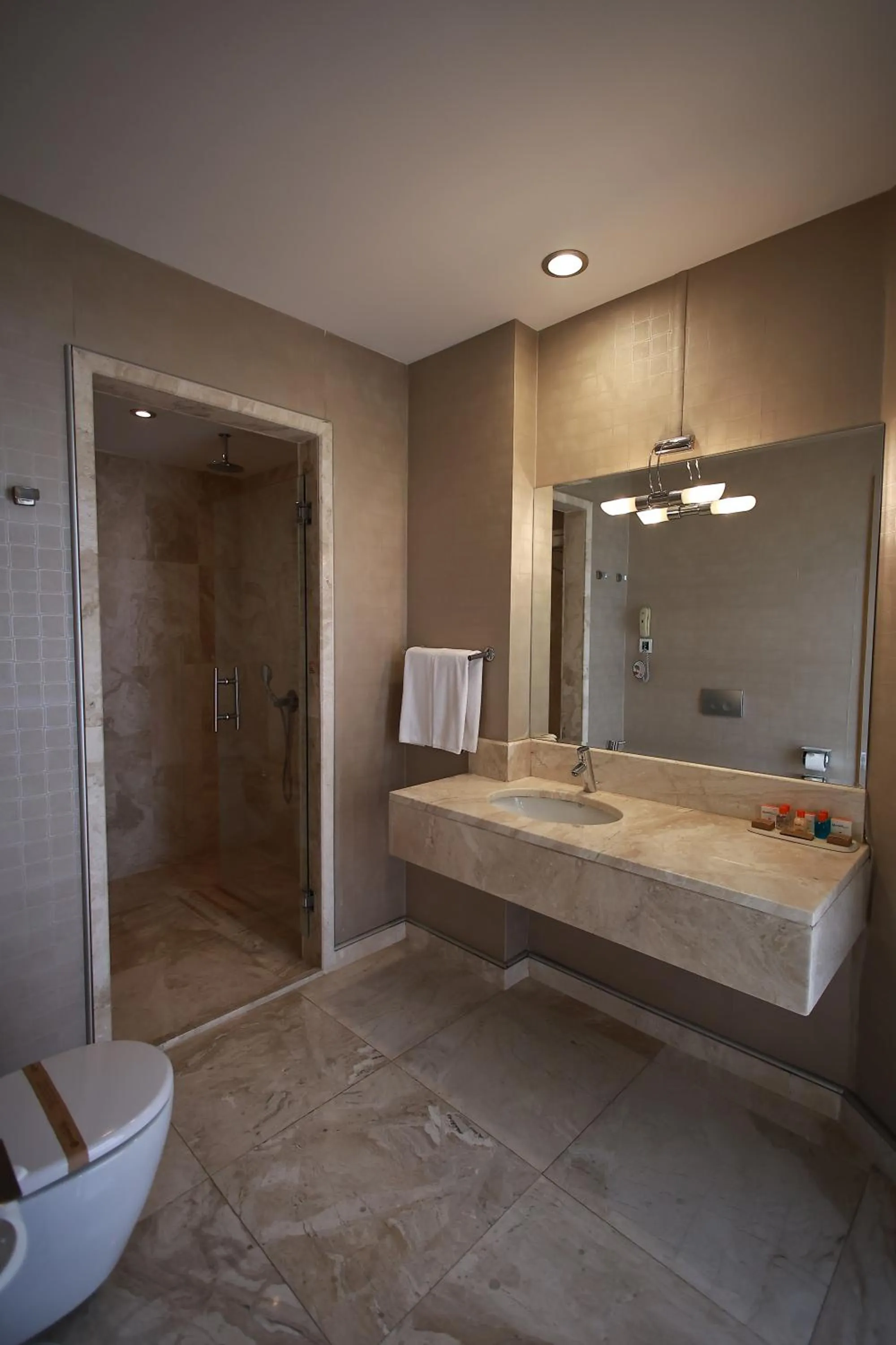 Toilet in Orucoglu Oreko Hotel