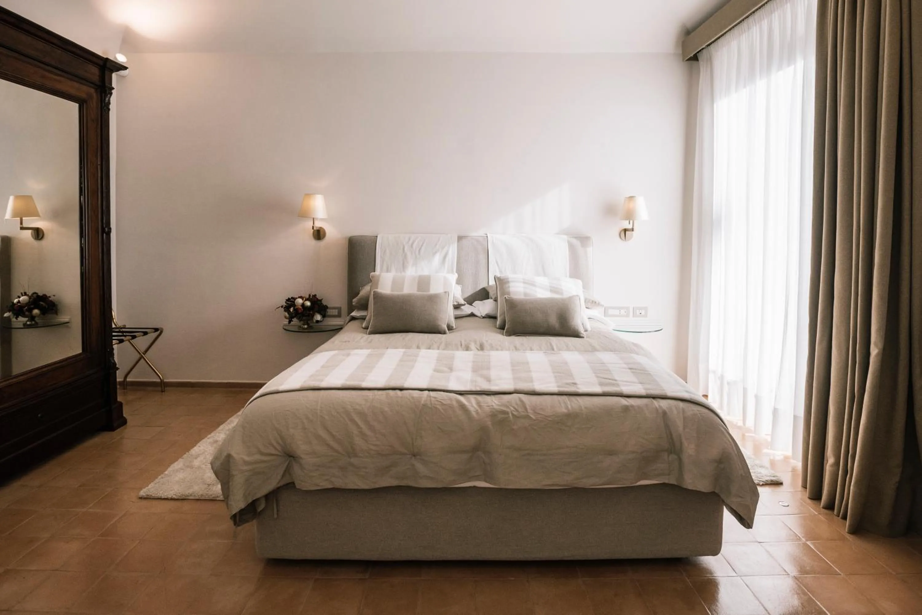 Bed in Giardini Calce - Luxury Rooms